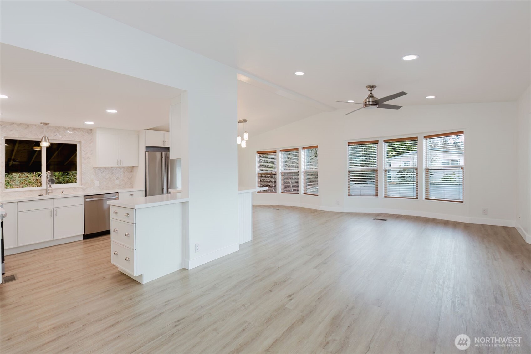 6897 Capricorn Lane NE, Bremerton, WA 98311