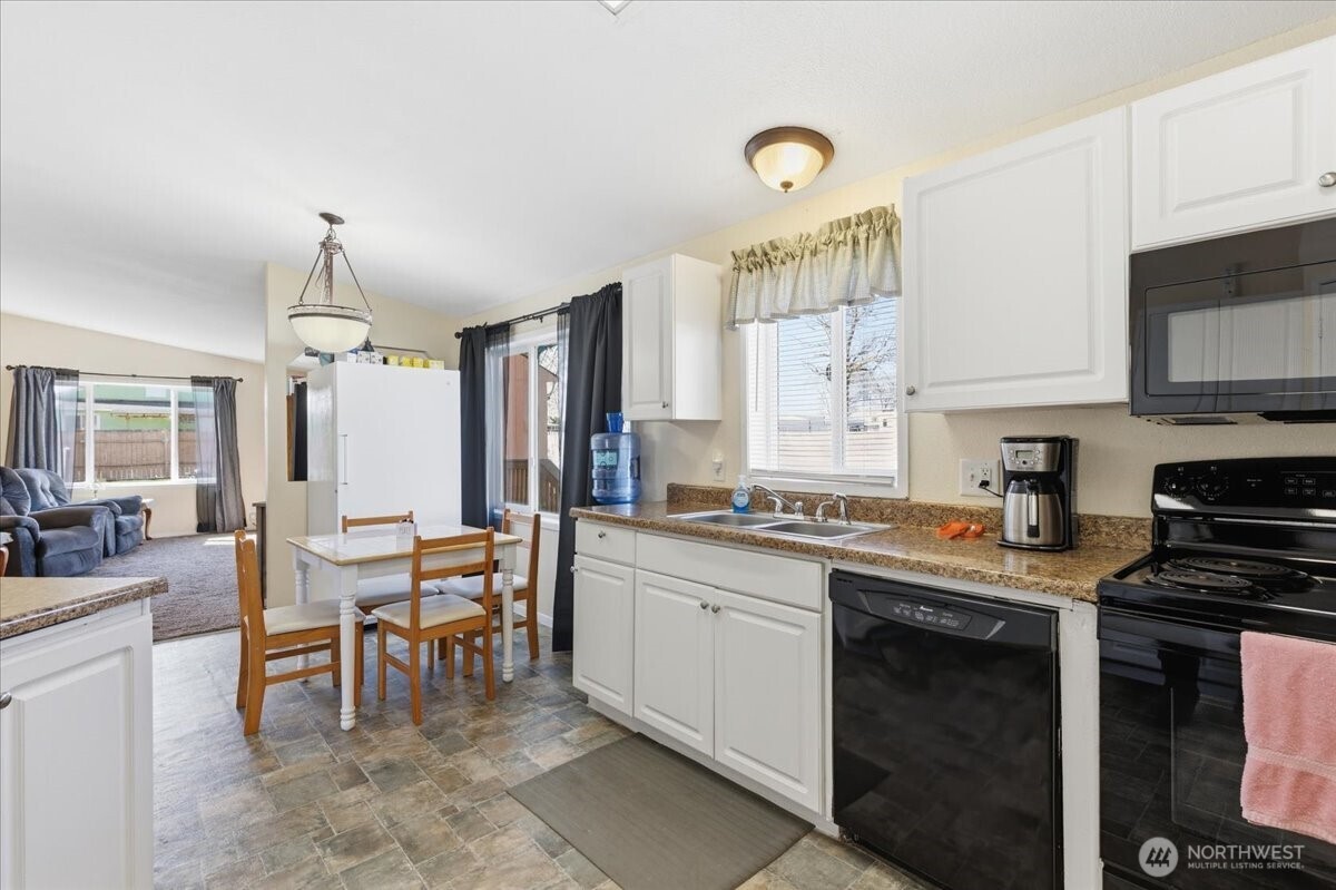 153 NW Quincy Place , Soap Lake, WA 98851