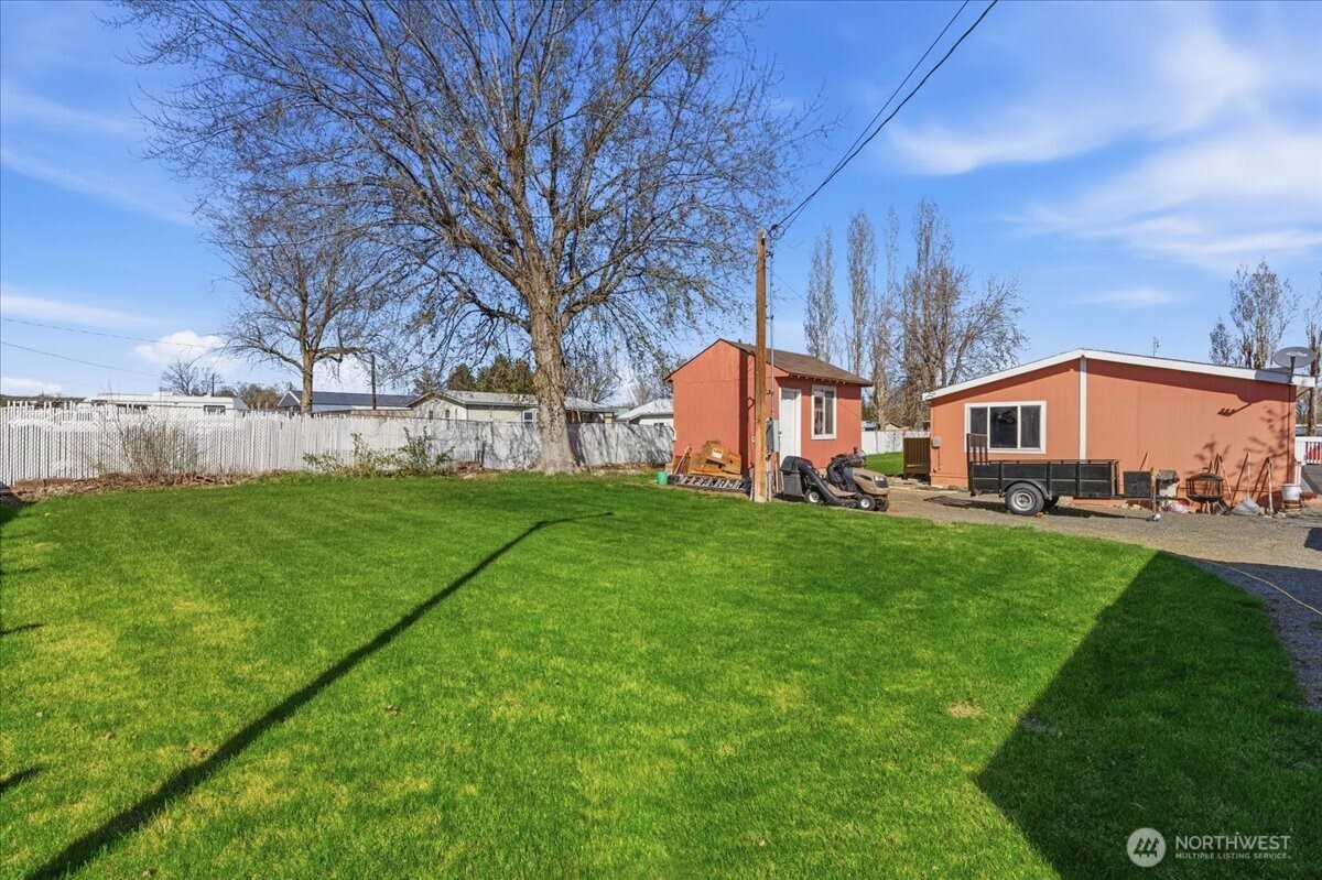 153 NW Quincy Place , Soap Lake, WA 98851