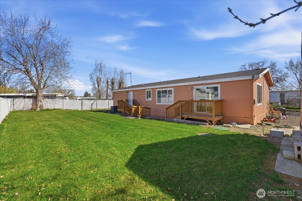 153 NW Quincy Place , Soap Lake, WA 98851