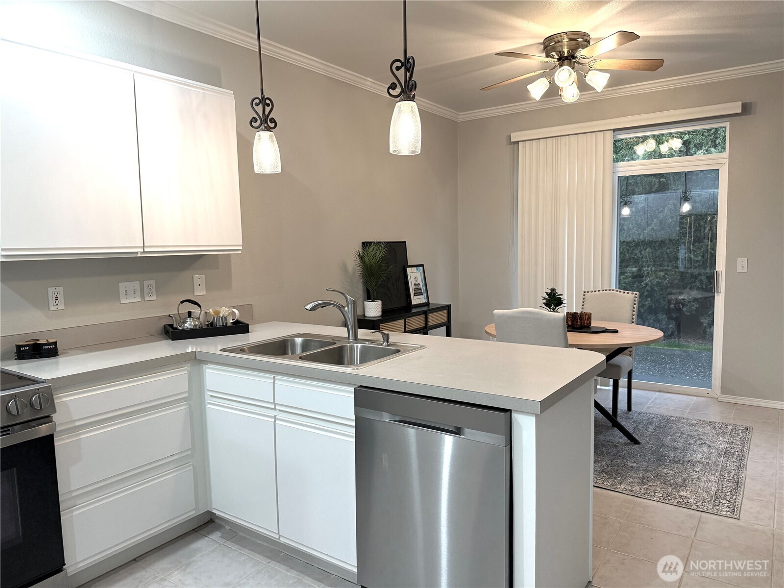 278 NE Deccio Road , College Place, WA 99324