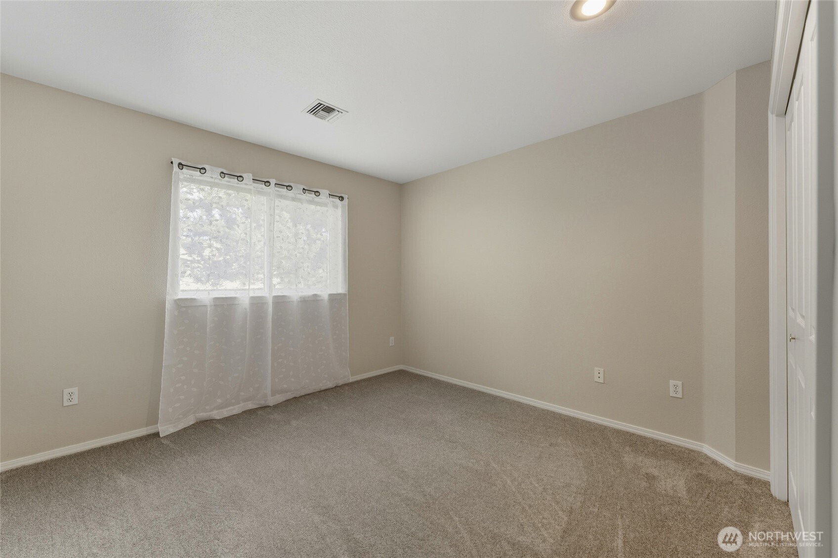 278 NE Deccio Road , College Place, WA 99324