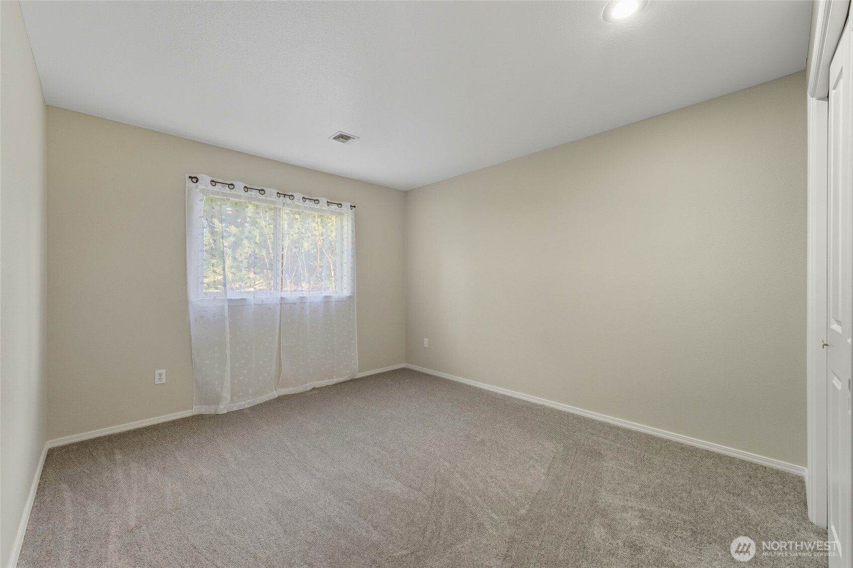 278 NE Deccio Road , College Place, WA 99324