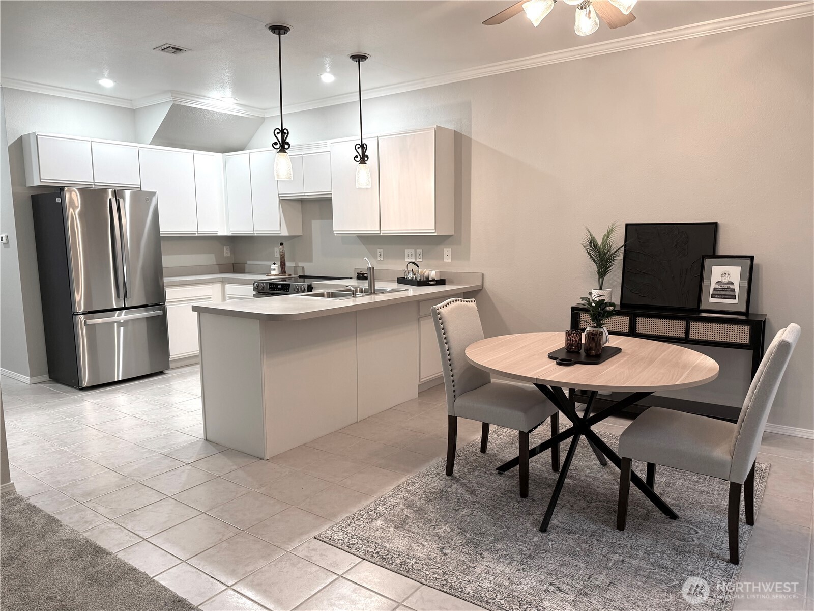 278 NE Deccio Road , College Place, WA 99324