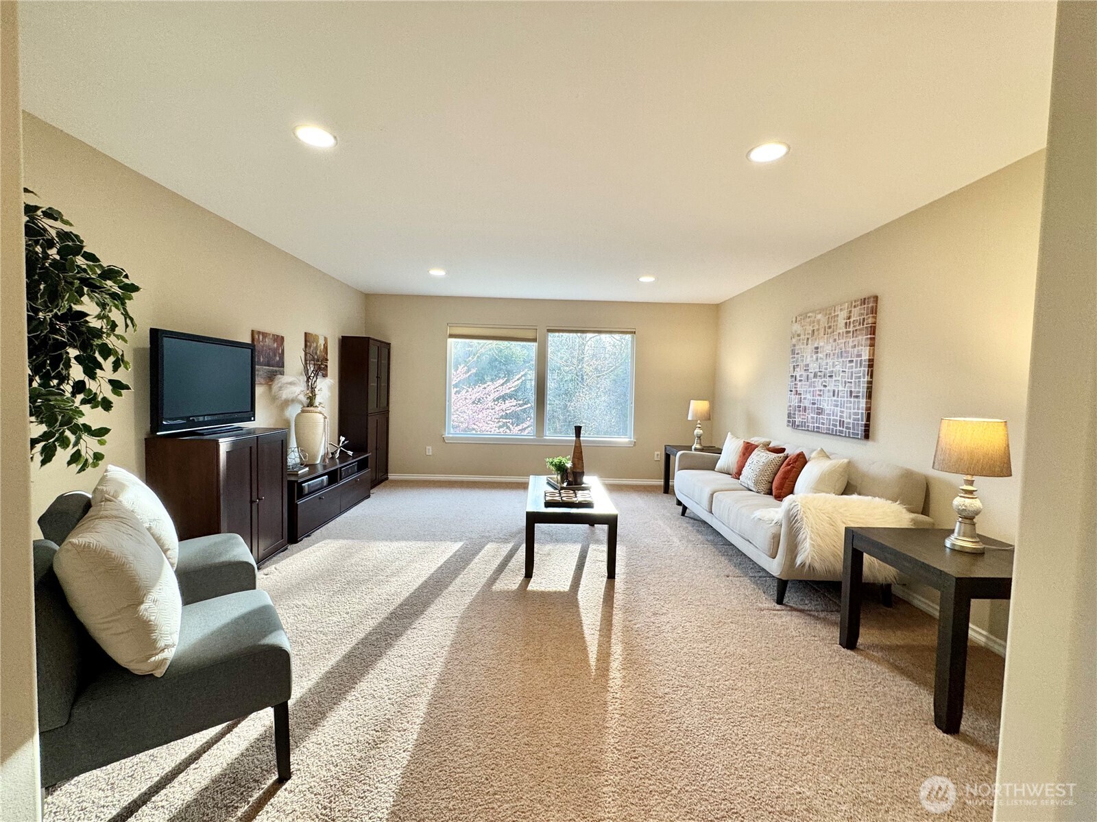 762 Ilwaco Place NE, Renton, WA 98059