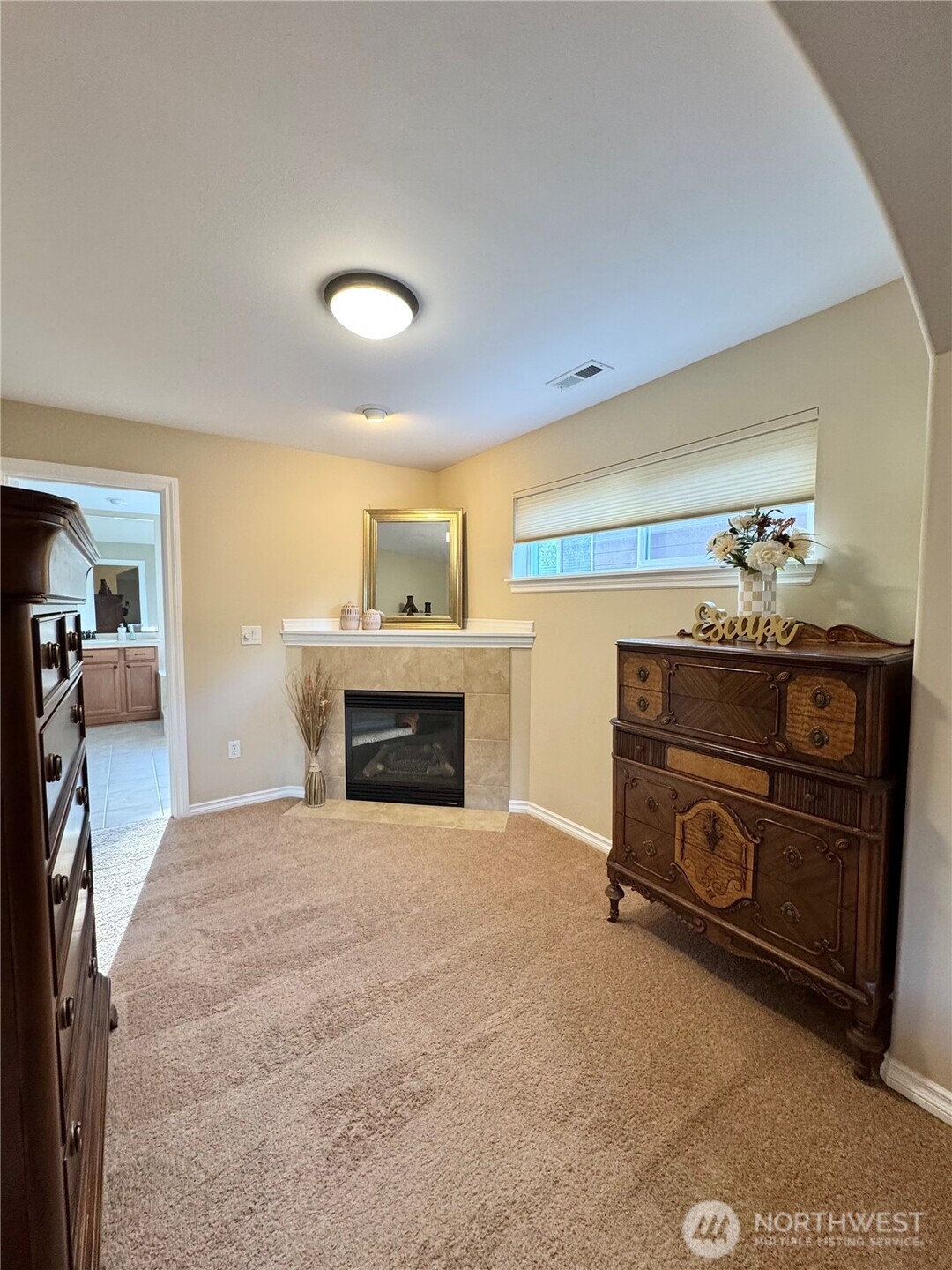 762 Ilwaco Place NE, Renton, WA 98059