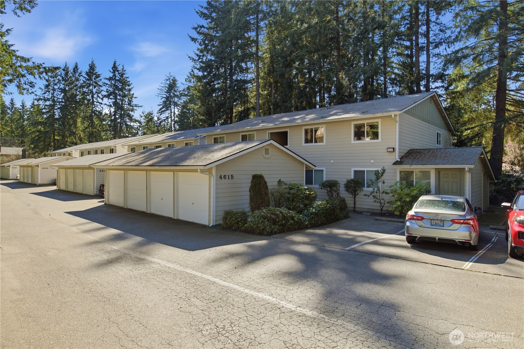 4615 Grandview Drive W #B, University Place, WA 98466