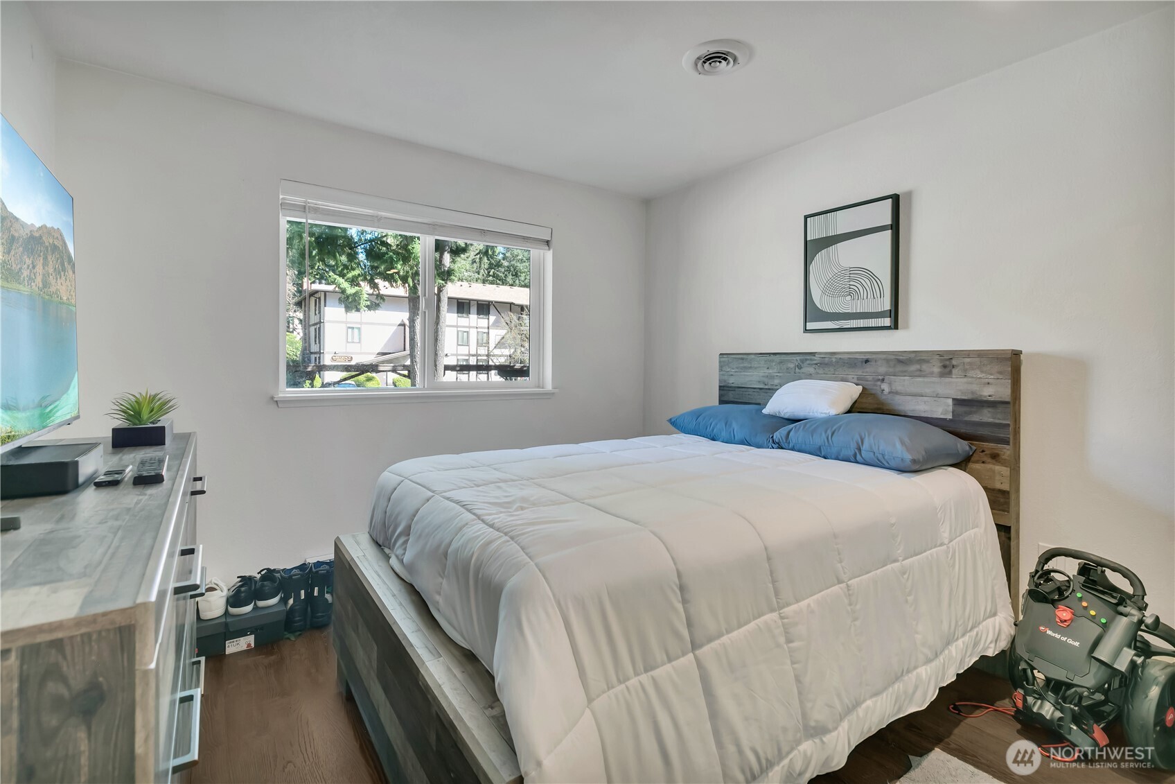 4615 Grandview Drive W #B, University Place, WA 98466