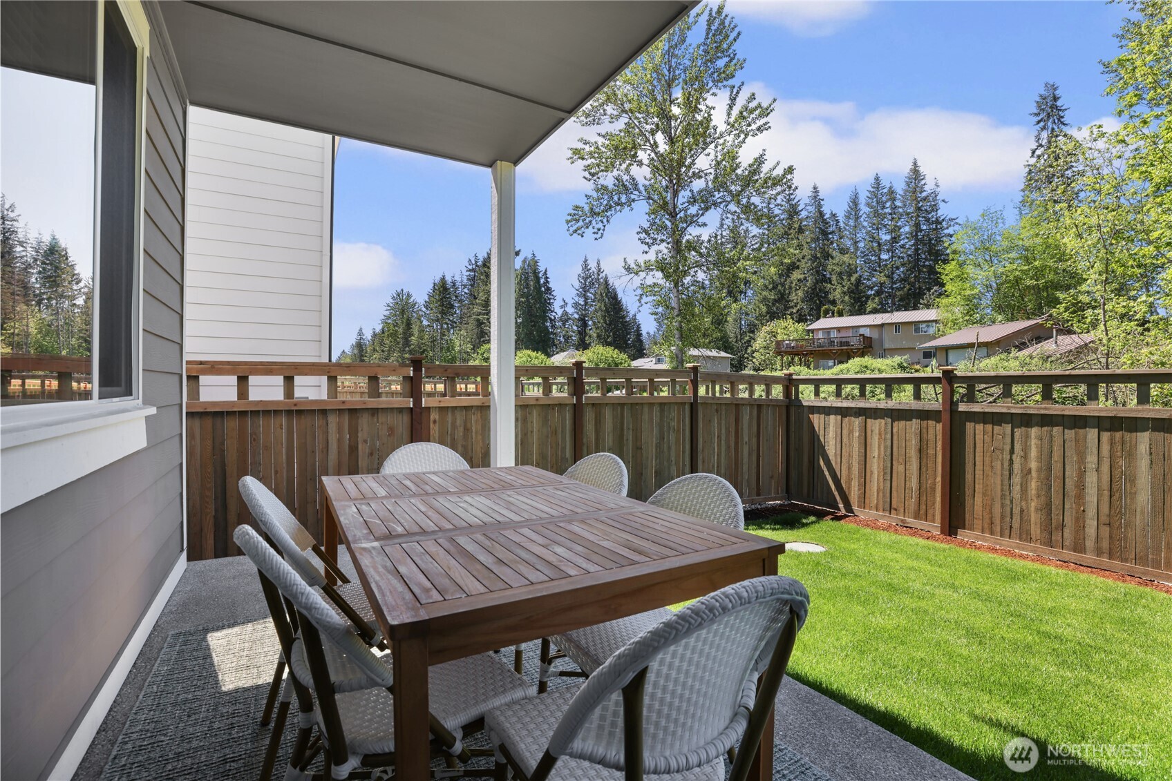 32167 Myrtle Avenue SE, Black Diamond, WA 98010