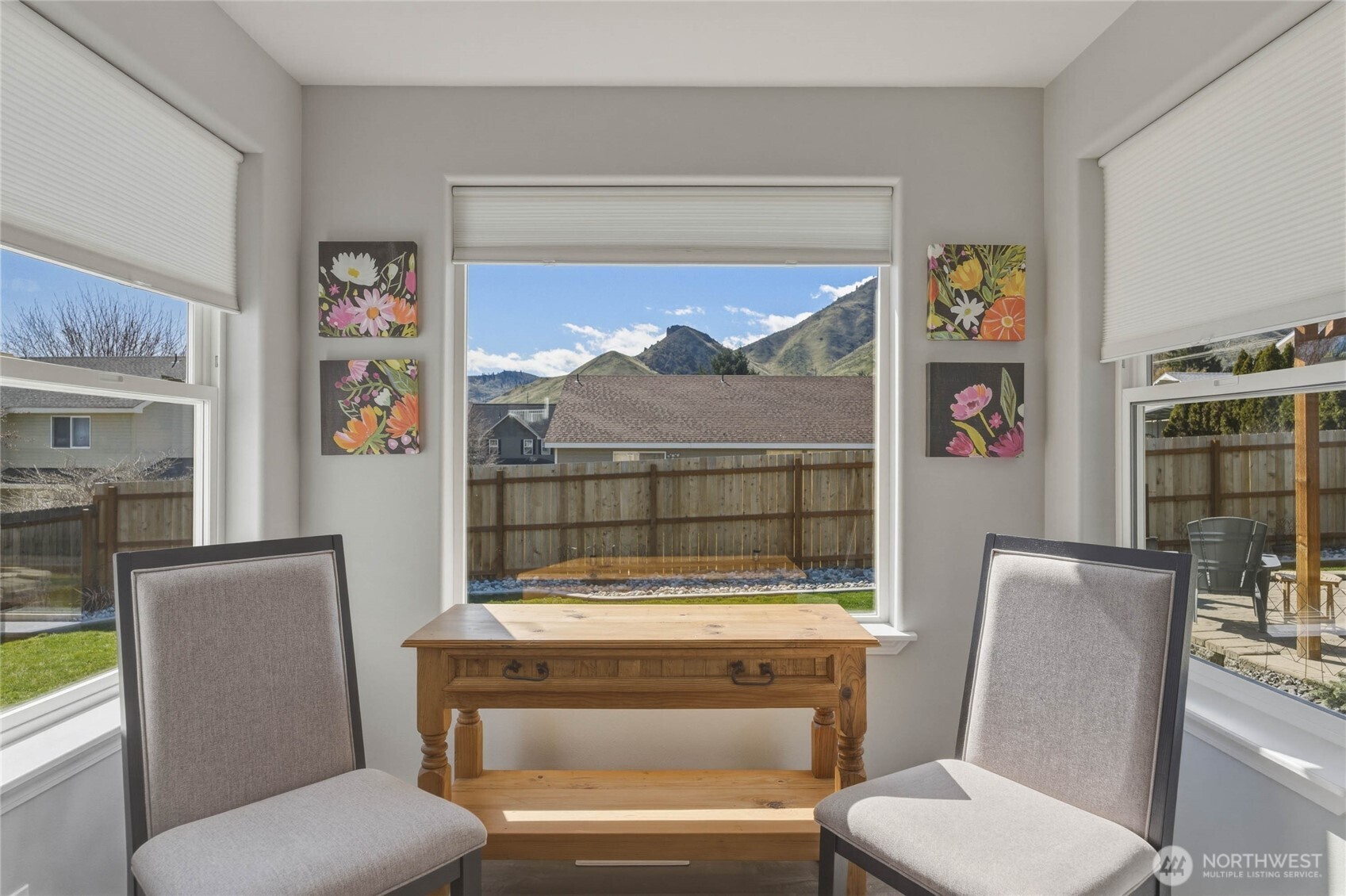 2217 Michael Brooke , Wenatchee, WA 98801