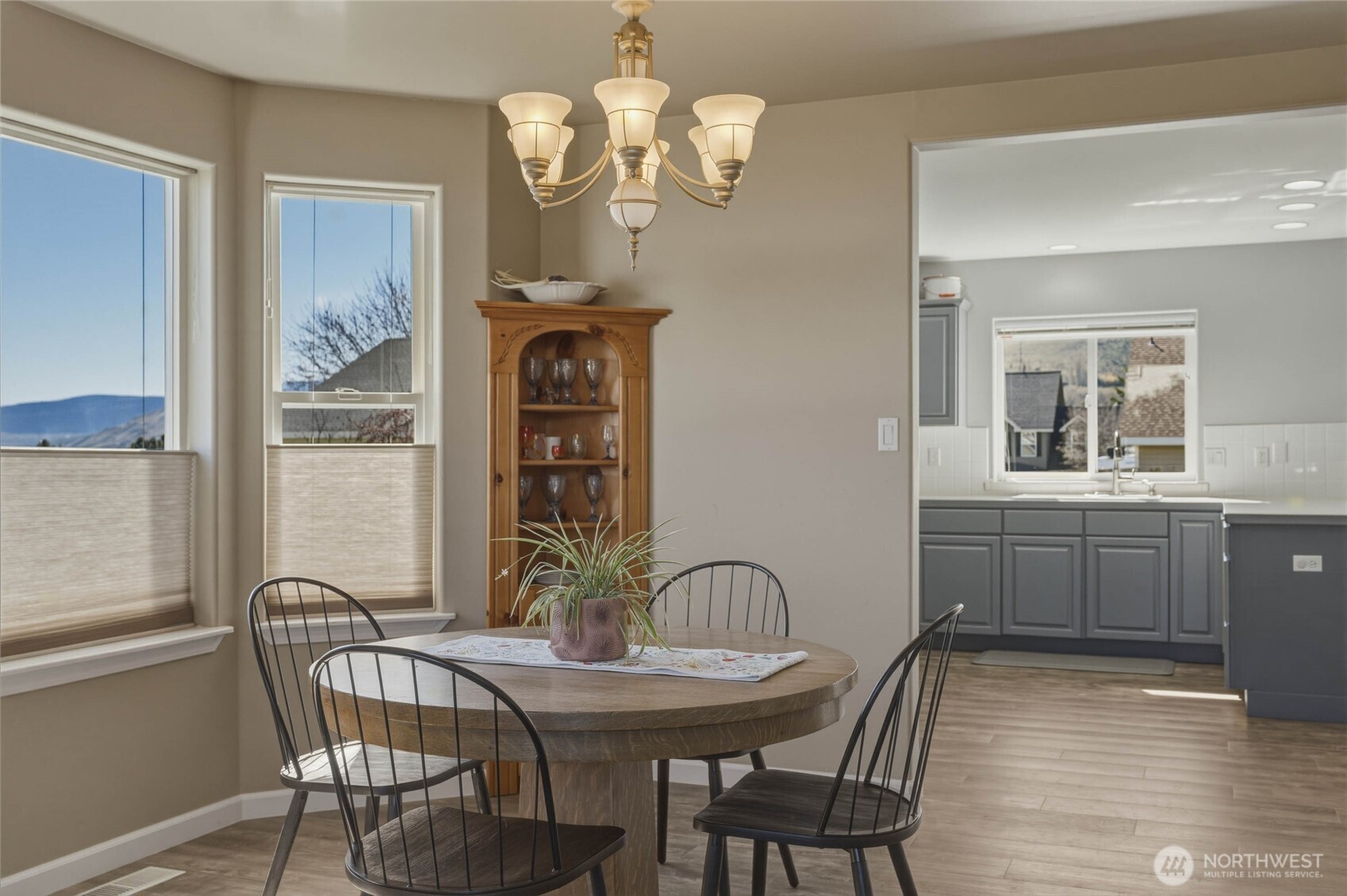 2217 Michael Brooke , Wenatchee, WA 98801