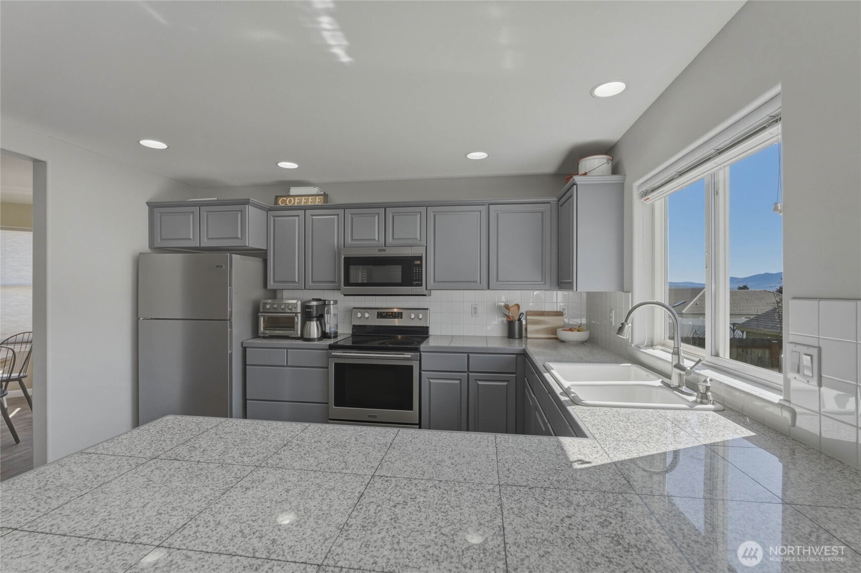 2217 Michael Brooke , Wenatchee, WA 98801