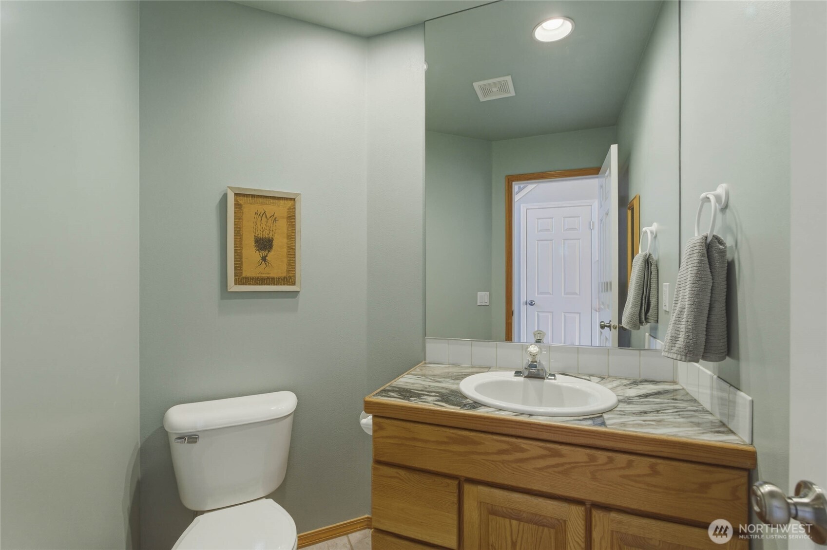 2217 Michael Brooke , Wenatchee, WA 98801