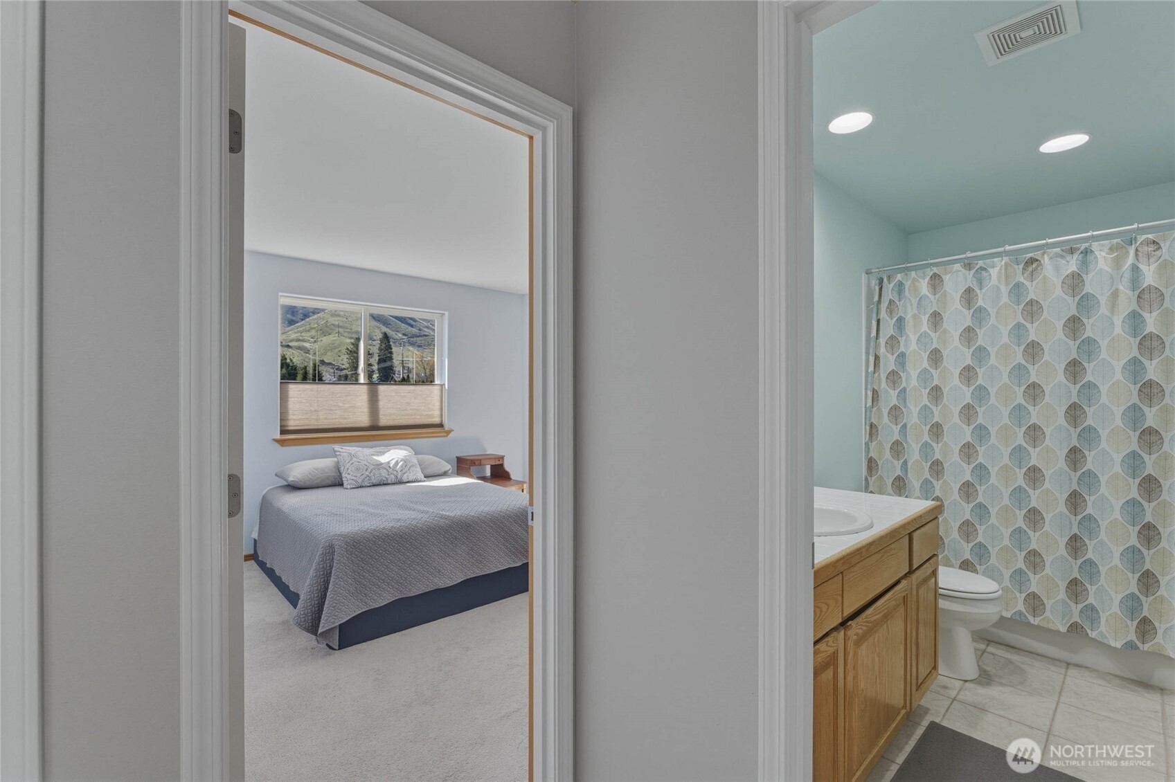 2217 Michael Brooke , Wenatchee, WA 98801