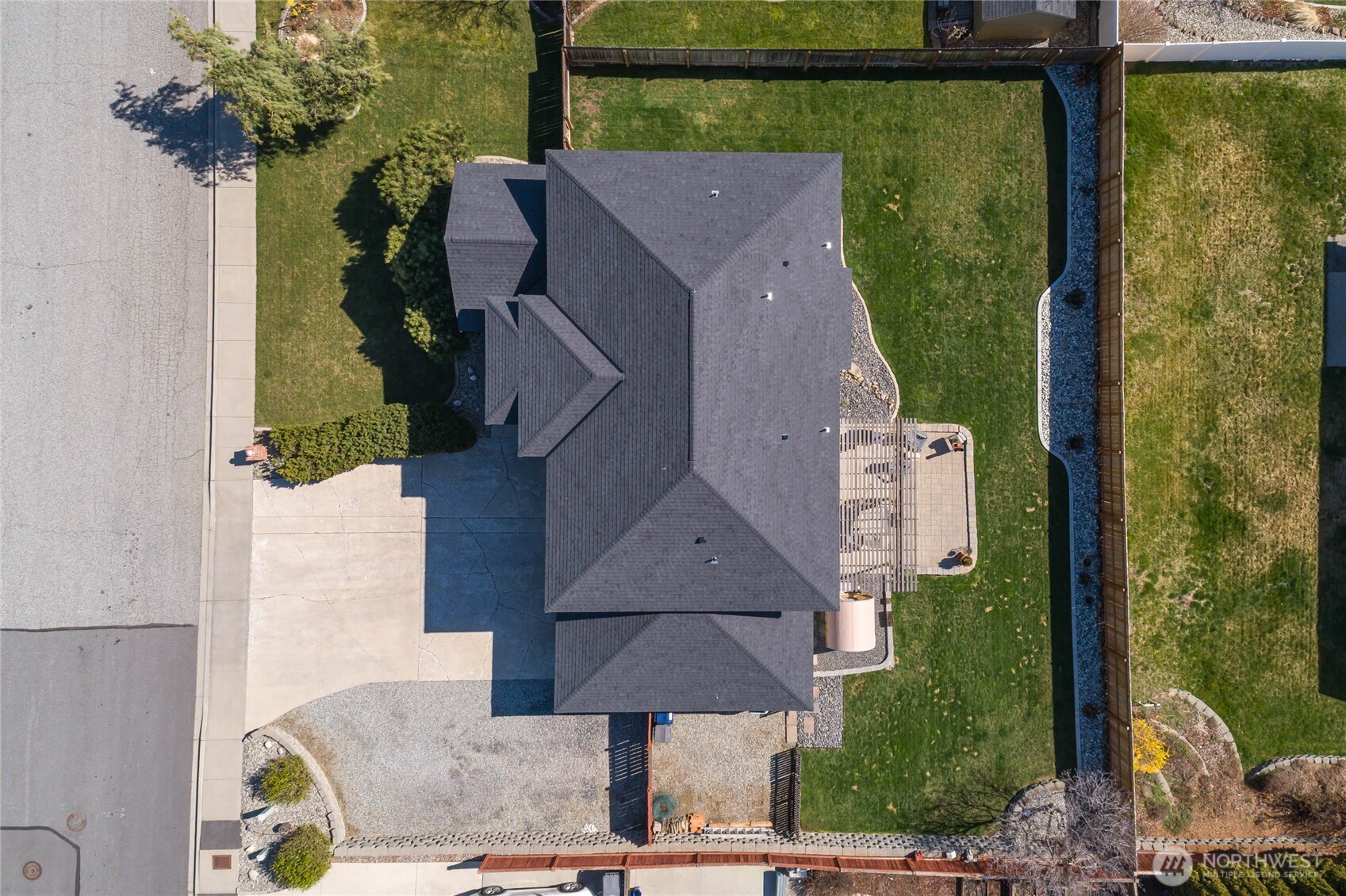 2217 Michael Brooke , Wenatchee, WA 98801