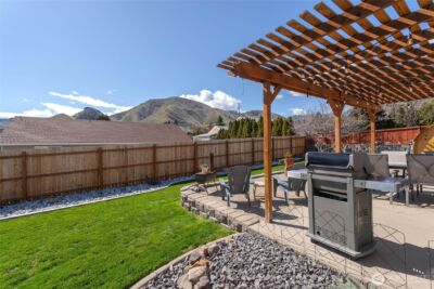 2217 Michael Brooke , Wenatchee, WA 98801 - Photo 35