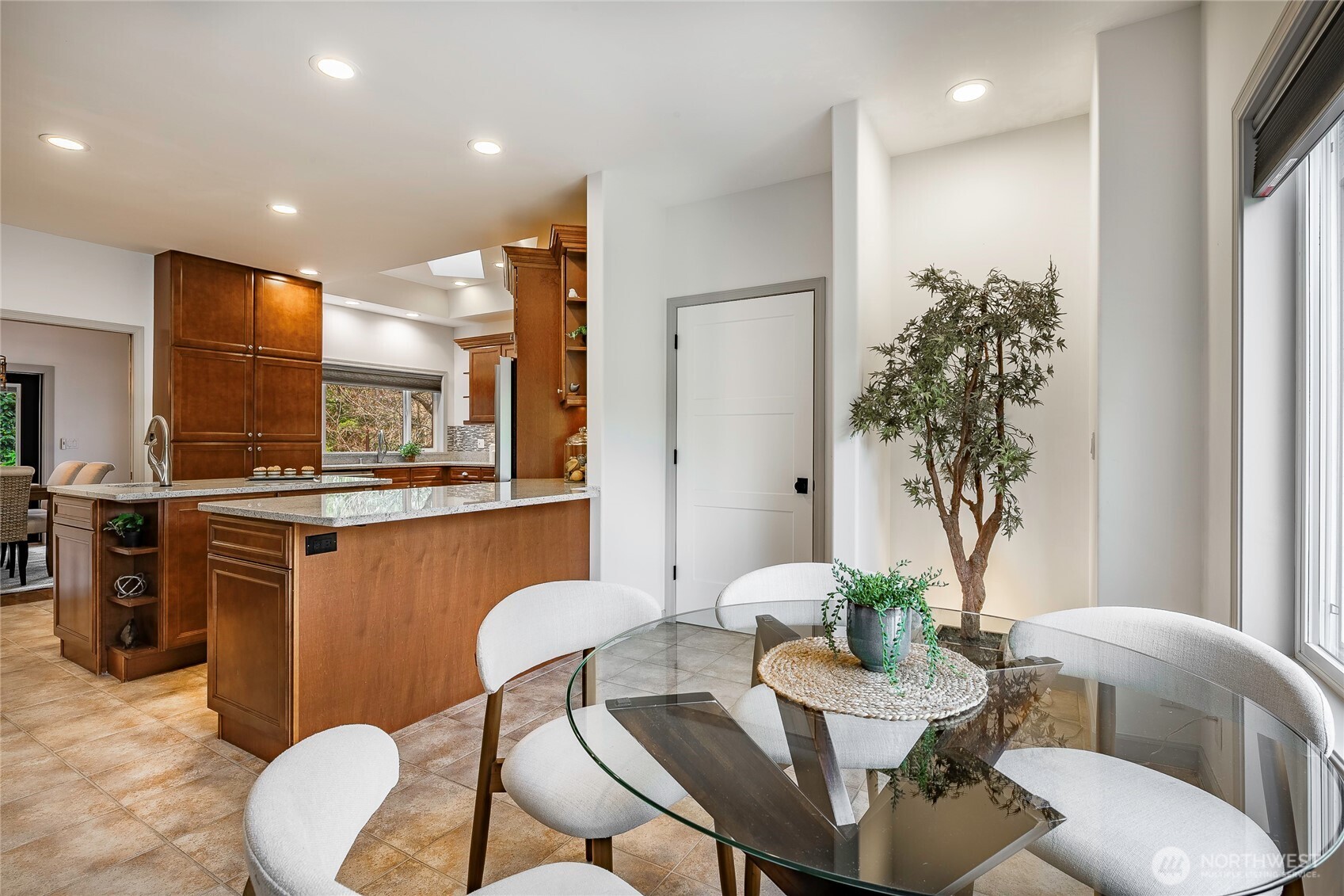 8975 Snowy Owl Lane , Blaine, WA 98230