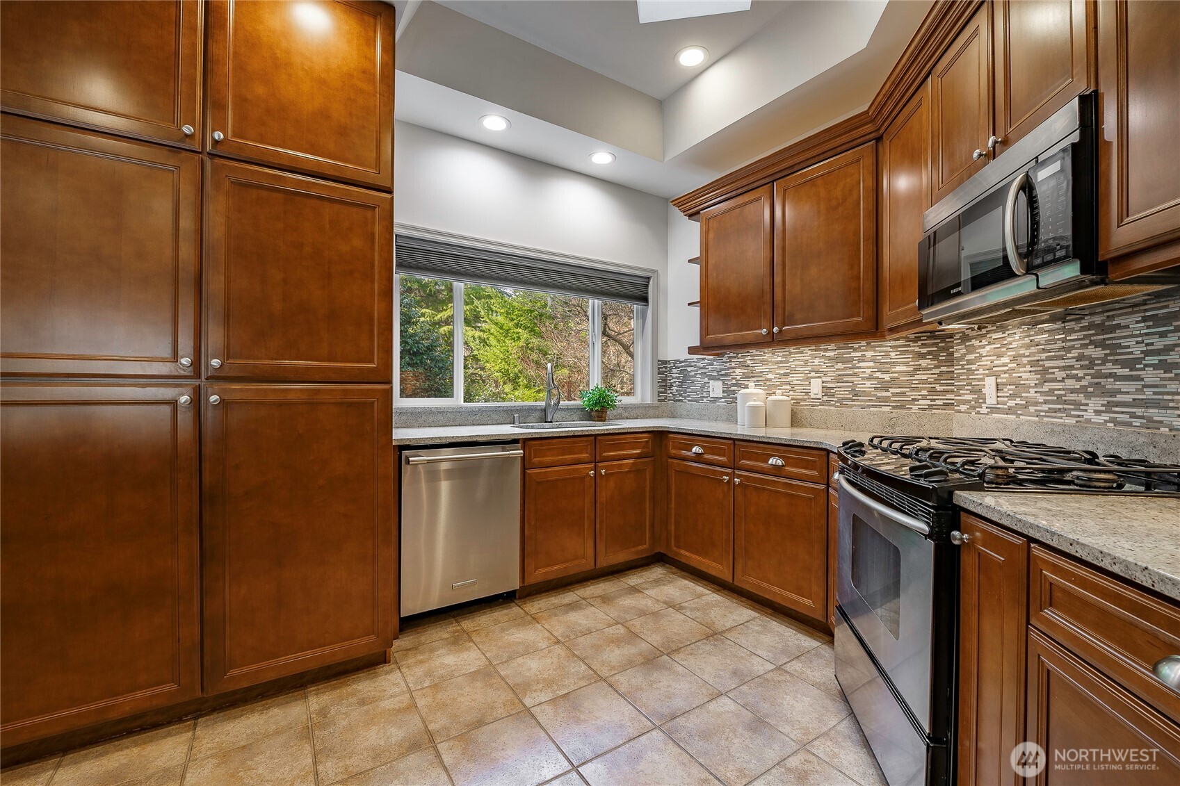 8975 Snowy Owl Lane , Blaine, WA 98230