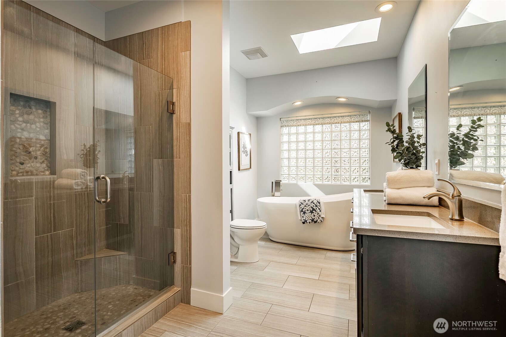 8975 Snowy Owl Lane , Blaine, WA 98230