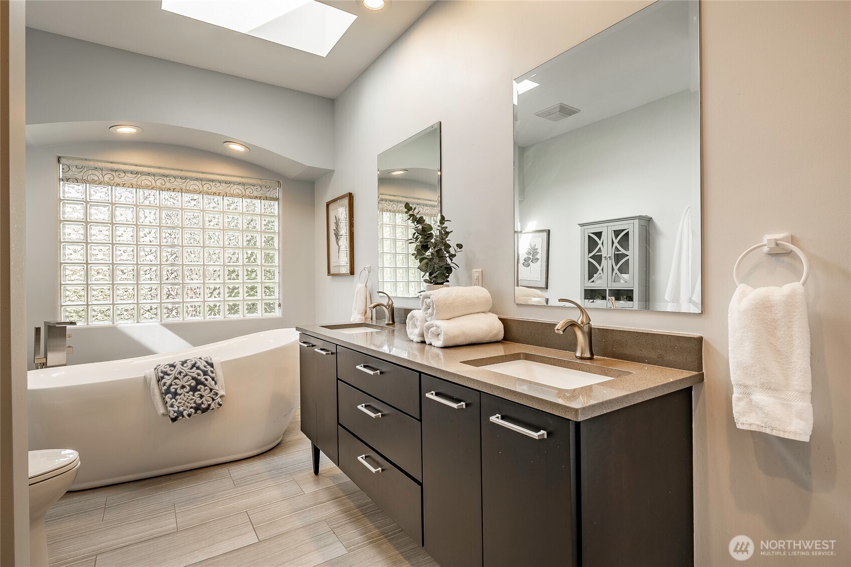 8975 Snowy Owl Lane , Blaine, WA 98230