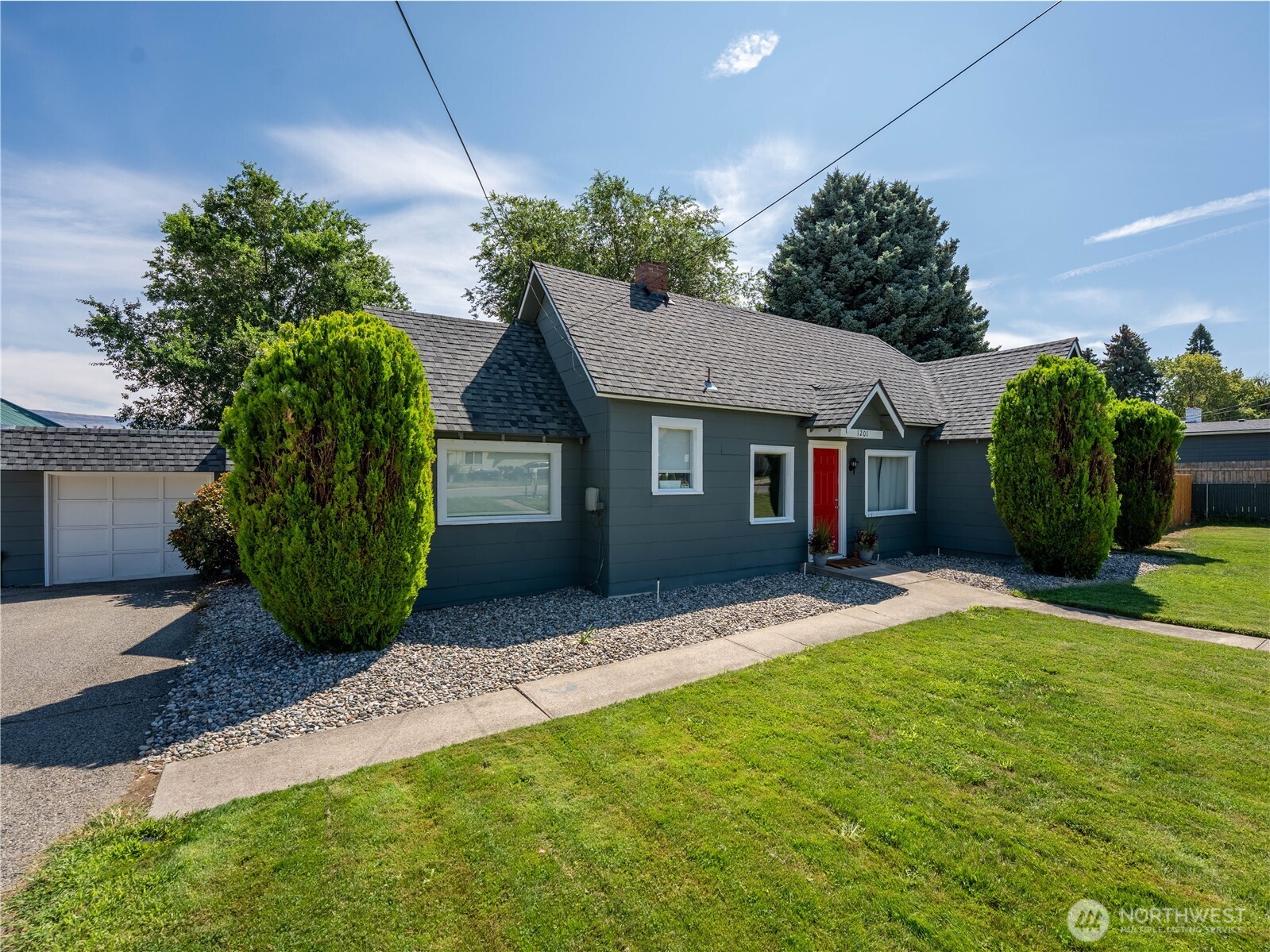 1201 Pershing Street , Wenatchee, WA 98801