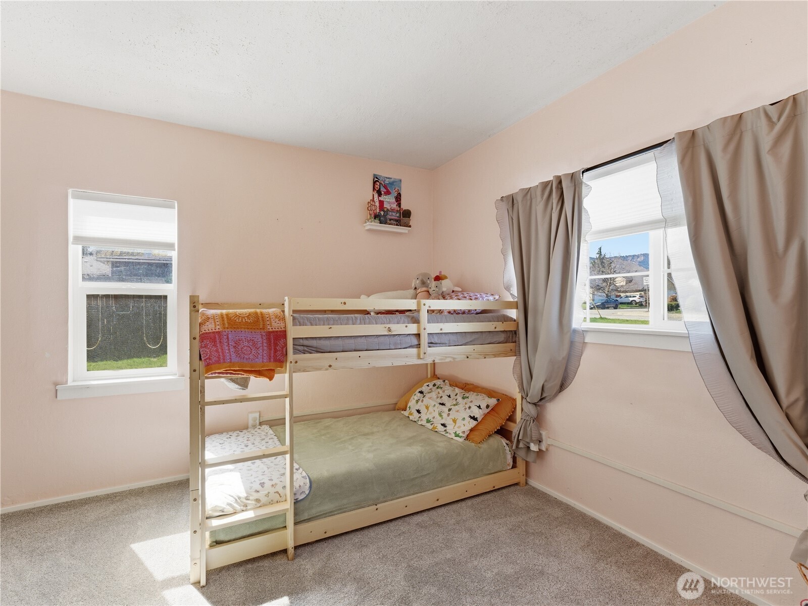 1201 Pershing Street , Wenatchee, WA 98801
