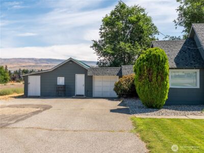 1201 Pershing Street , Wenatchee, WA 98801 - Photo 4
