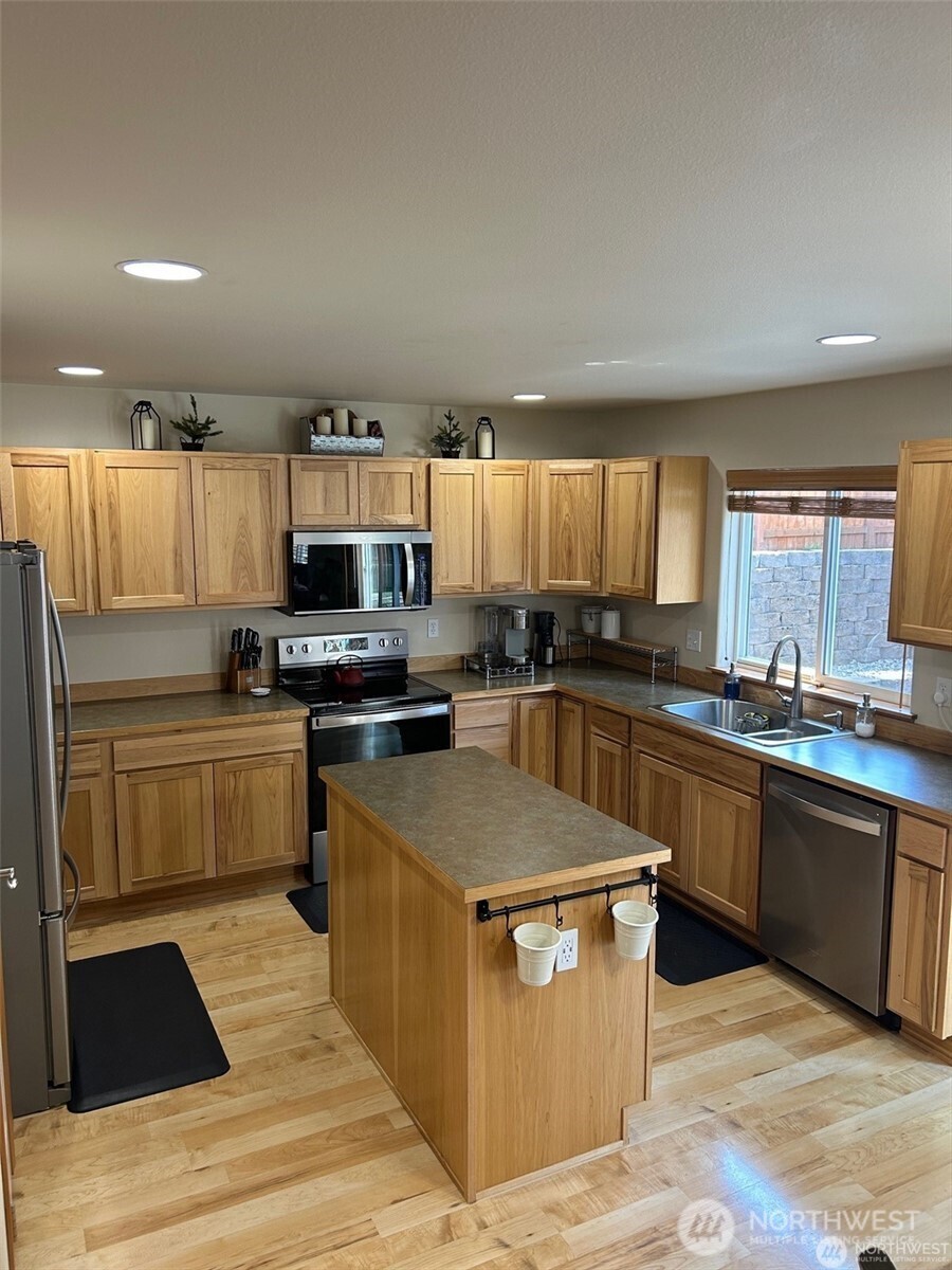 1016 Denny Avenue , Cle Elum, WA 98922