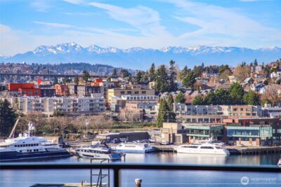 2817 Franklin Avenue E #B, Seattle, WA 98102 - Photo 1