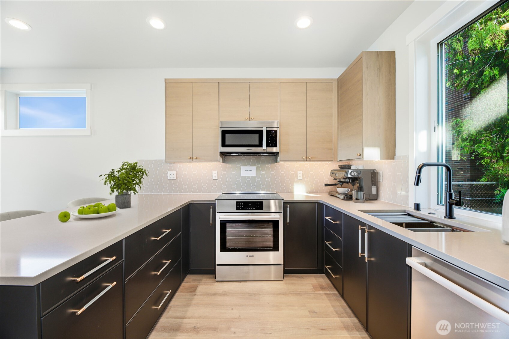 2817 Franklin Avenue E #B, Seattle, WA 98102