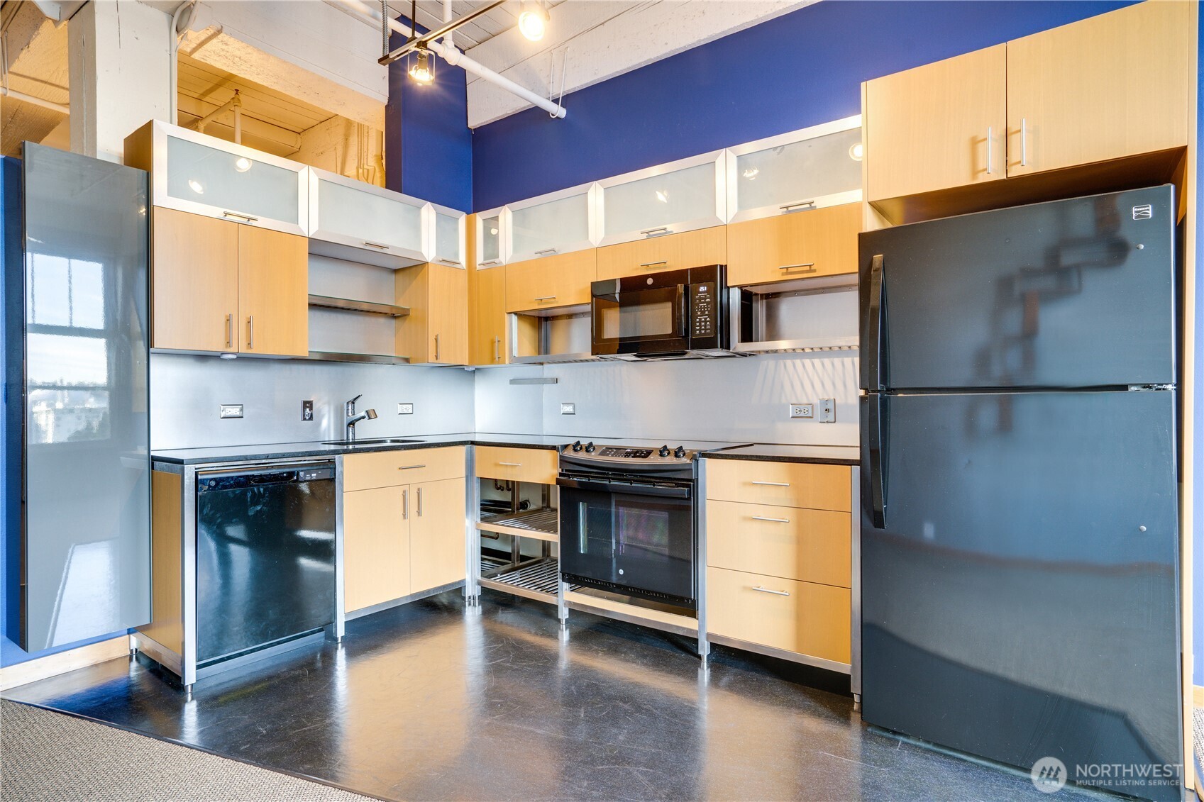 1120 Cliff Avenue #304, Tacoma, WA 98402