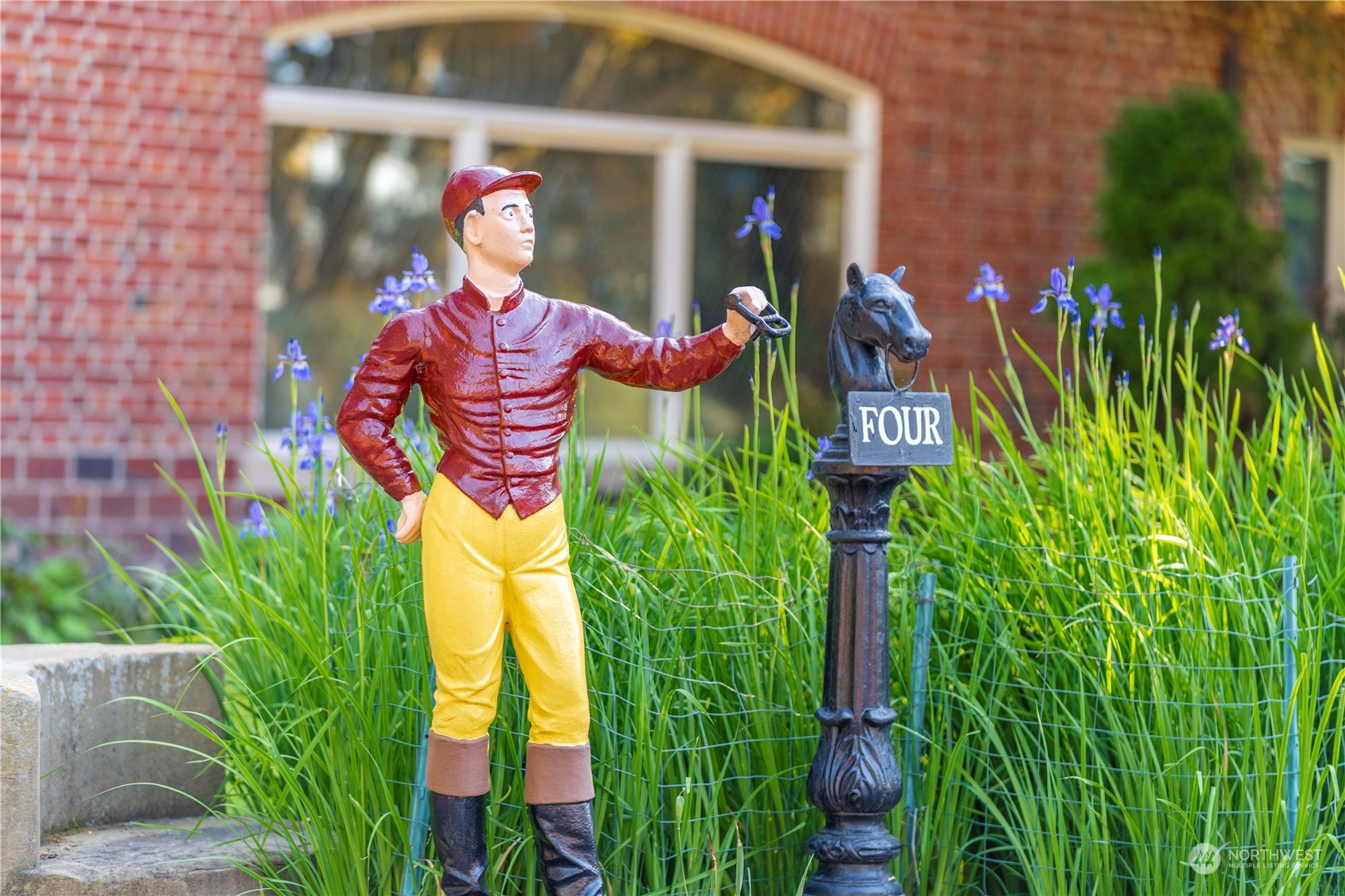 4 Thornewood Lane SW, Lakewood, WA 98498