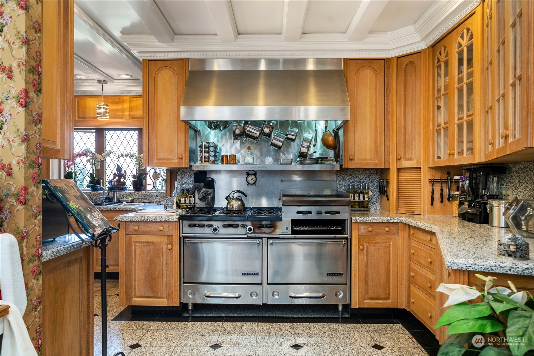 4 Thornewood Lane SW, Lakewood, WA 98498