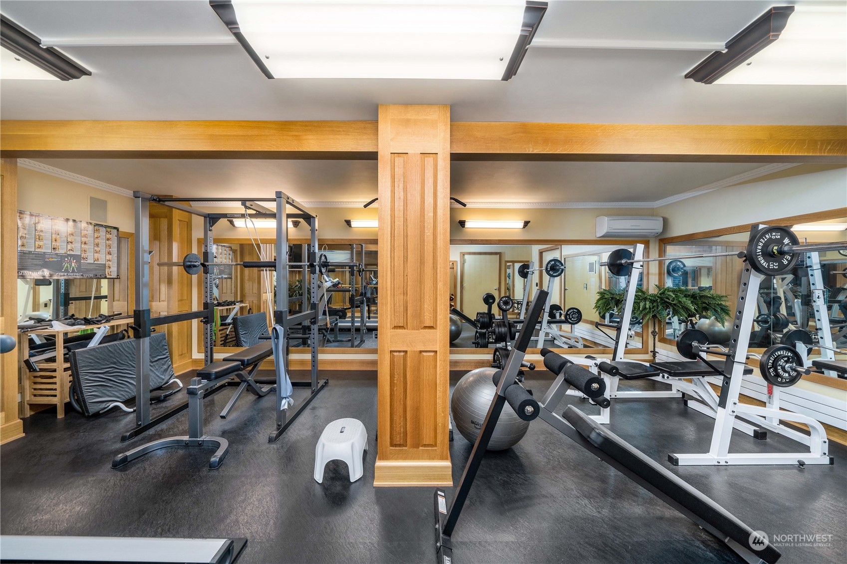 4 Thornewood Lane SW, Lakewood, WA 98498