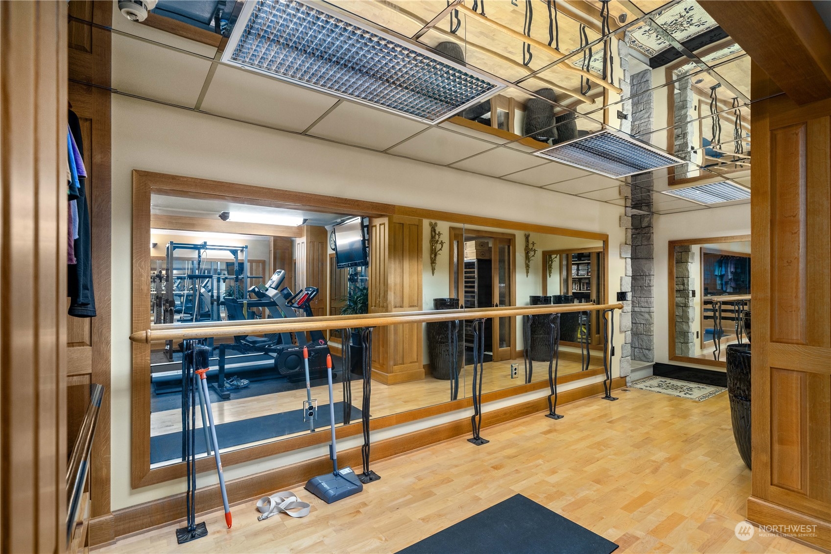 4 Thornewood Lane SW, Lakewood, WA 98498