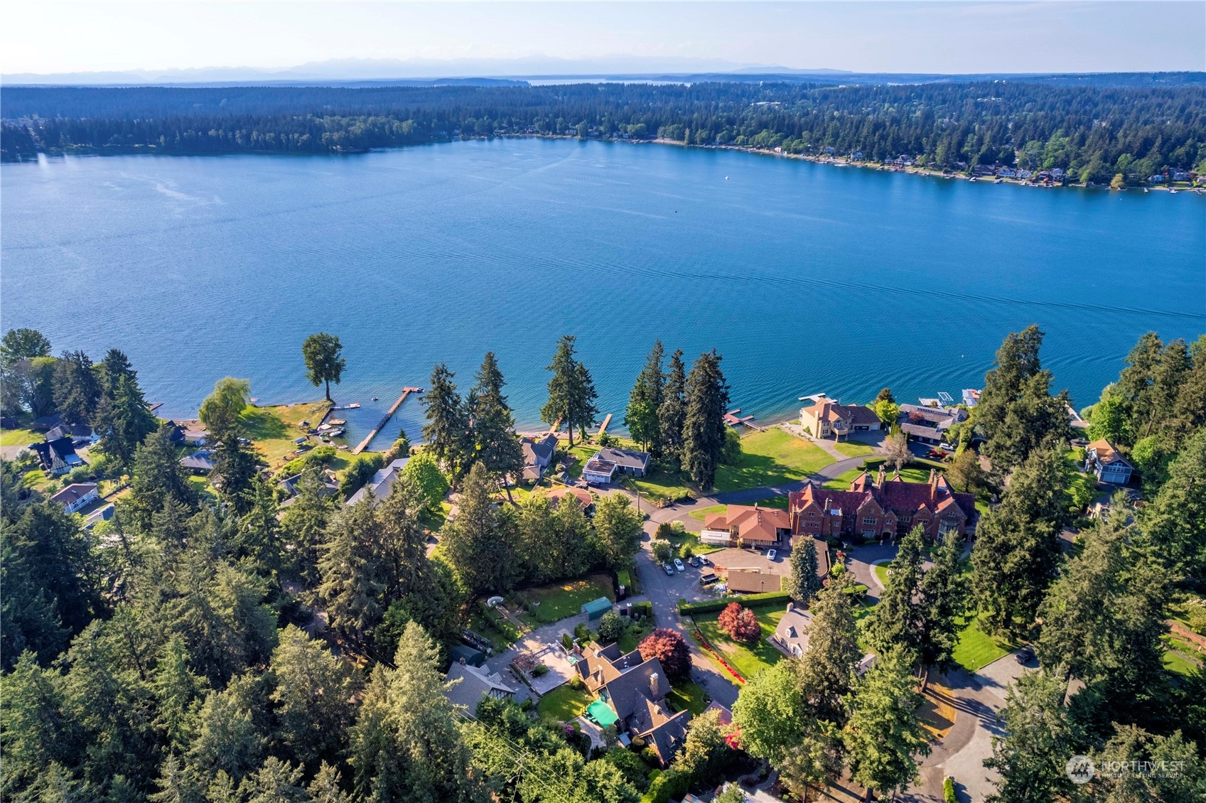 4 Thornewood Lane SW, Lakewood, WA 98498