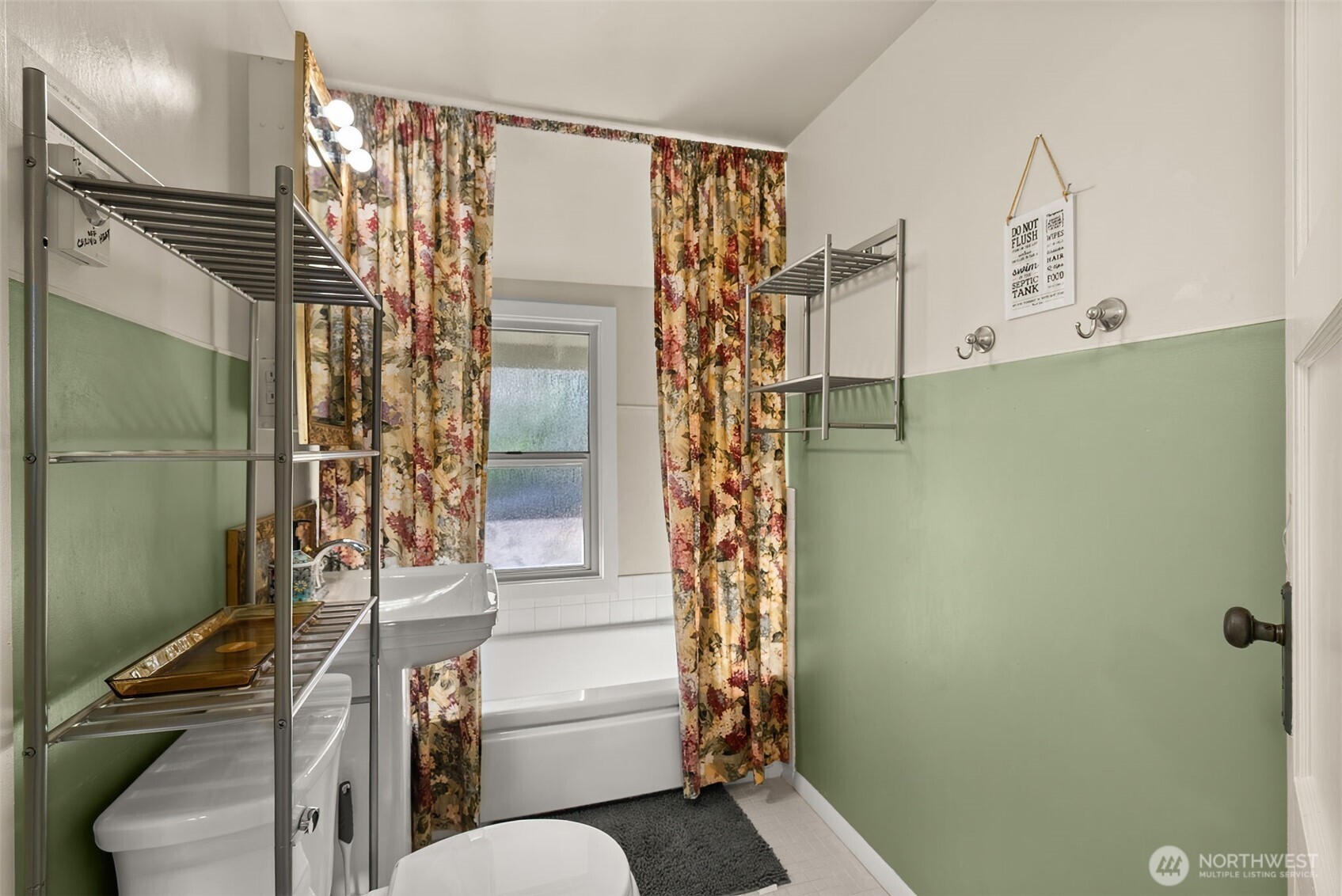 5208 Illahee Road NE, Bremerton, WA 98311