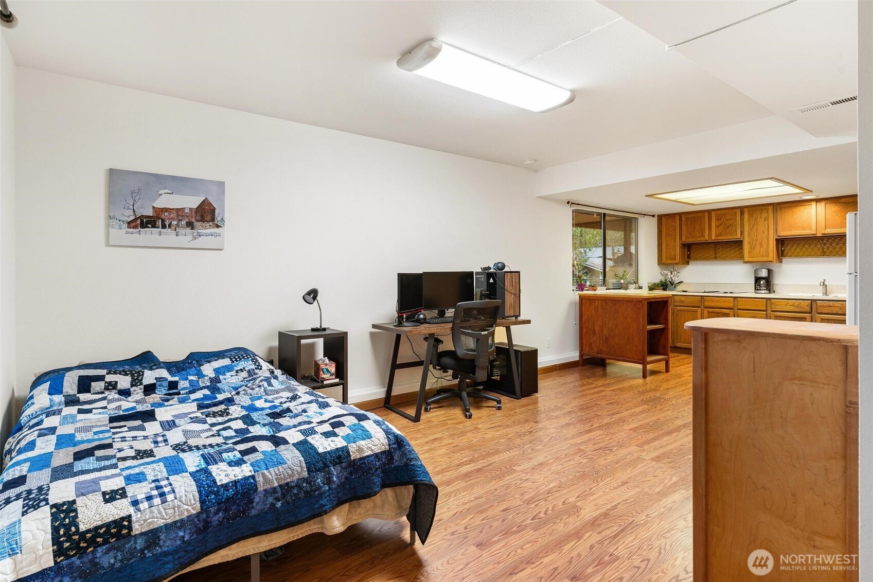 22934 SE 37th St , Sammamish, WA 98075