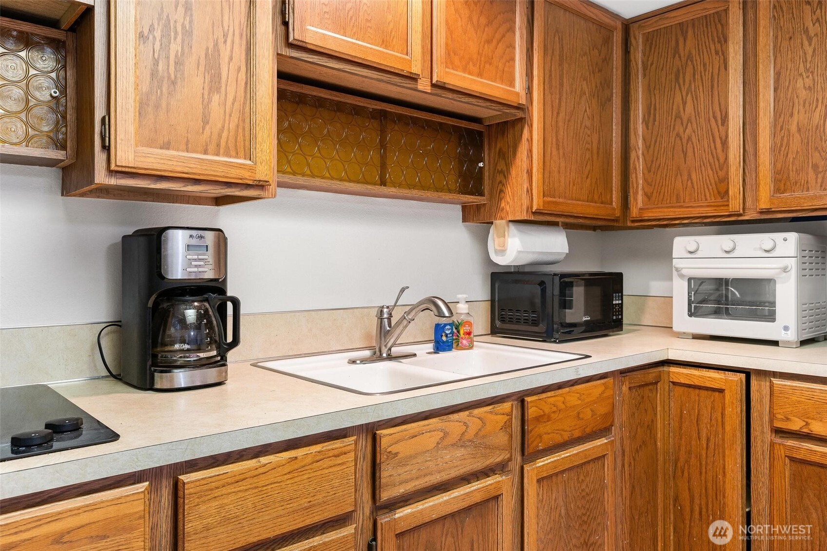 22934 SE 37th St , Sammamish, WA 98075