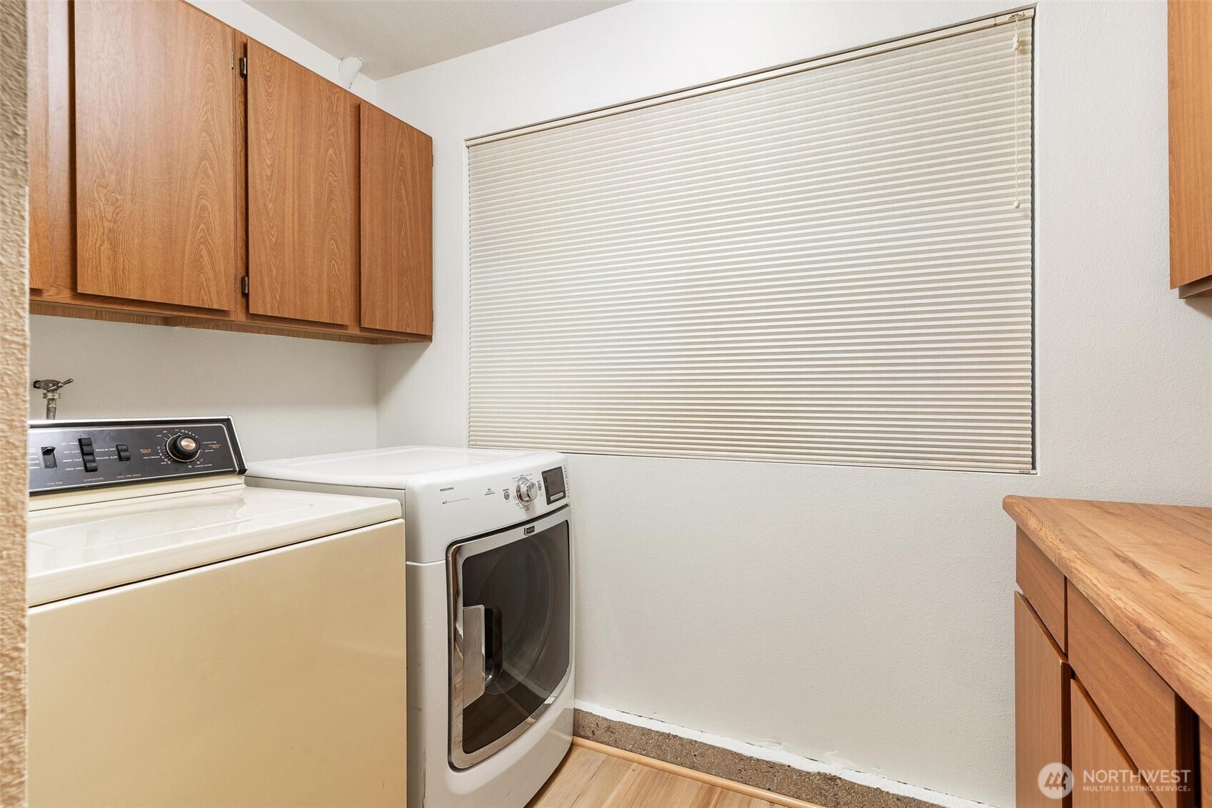 22934 SE 37th St , Sammamish, WA 98075