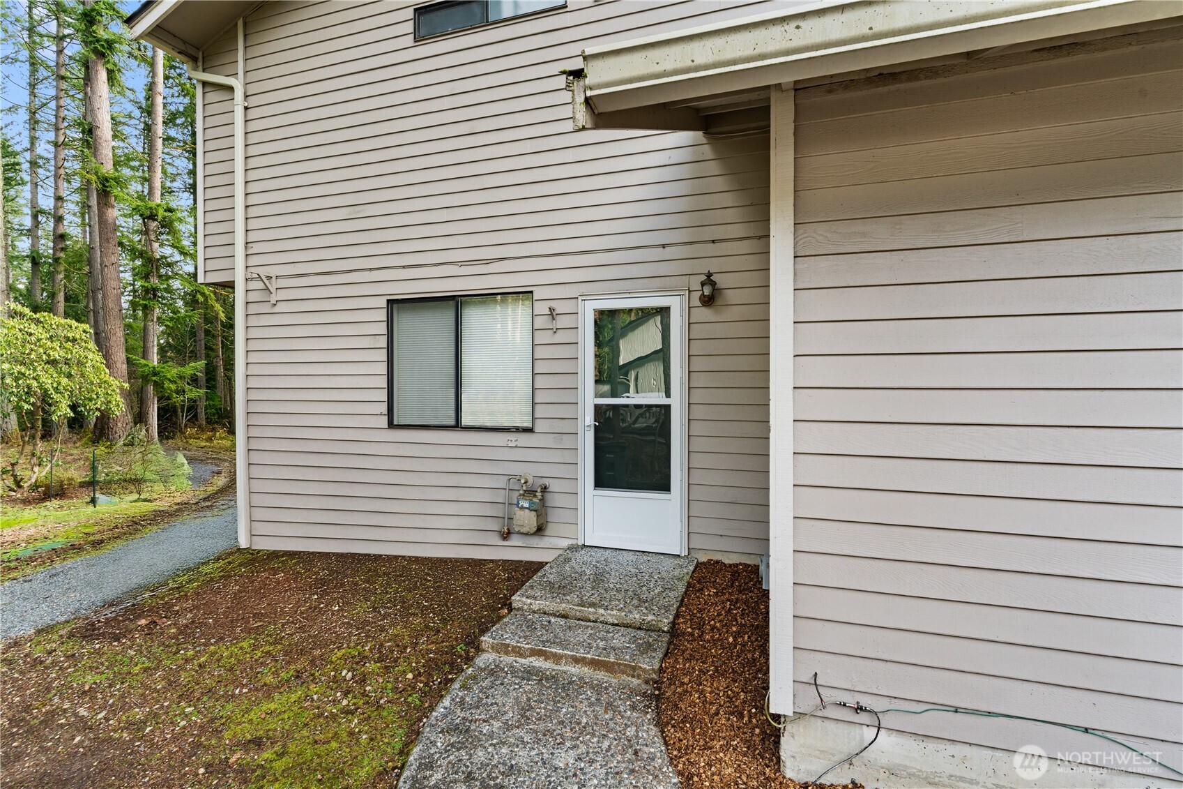 22934 SE 37th St , Sammamish, WA 98075