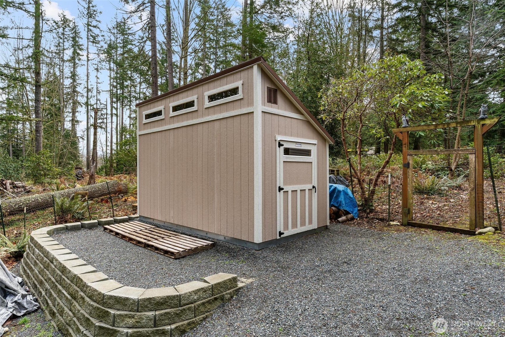 22934 SE 37th St , Sammamish, WA 98075