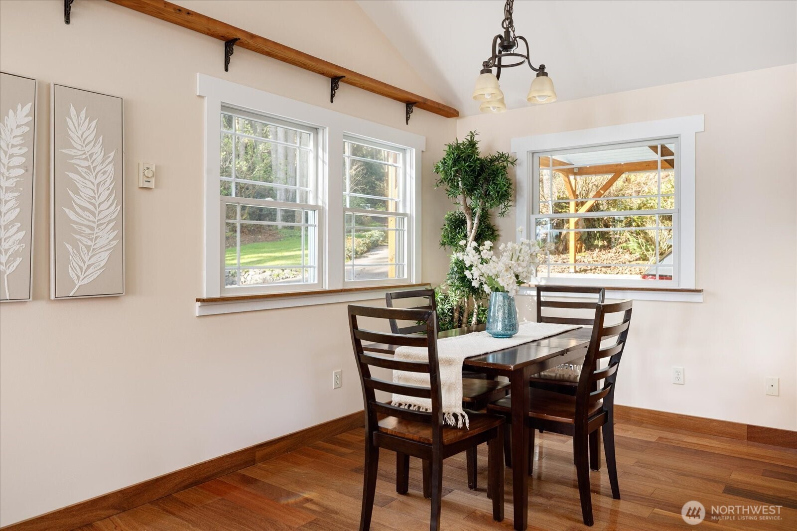 5051 Waterside Ln , Langley, WA 98260