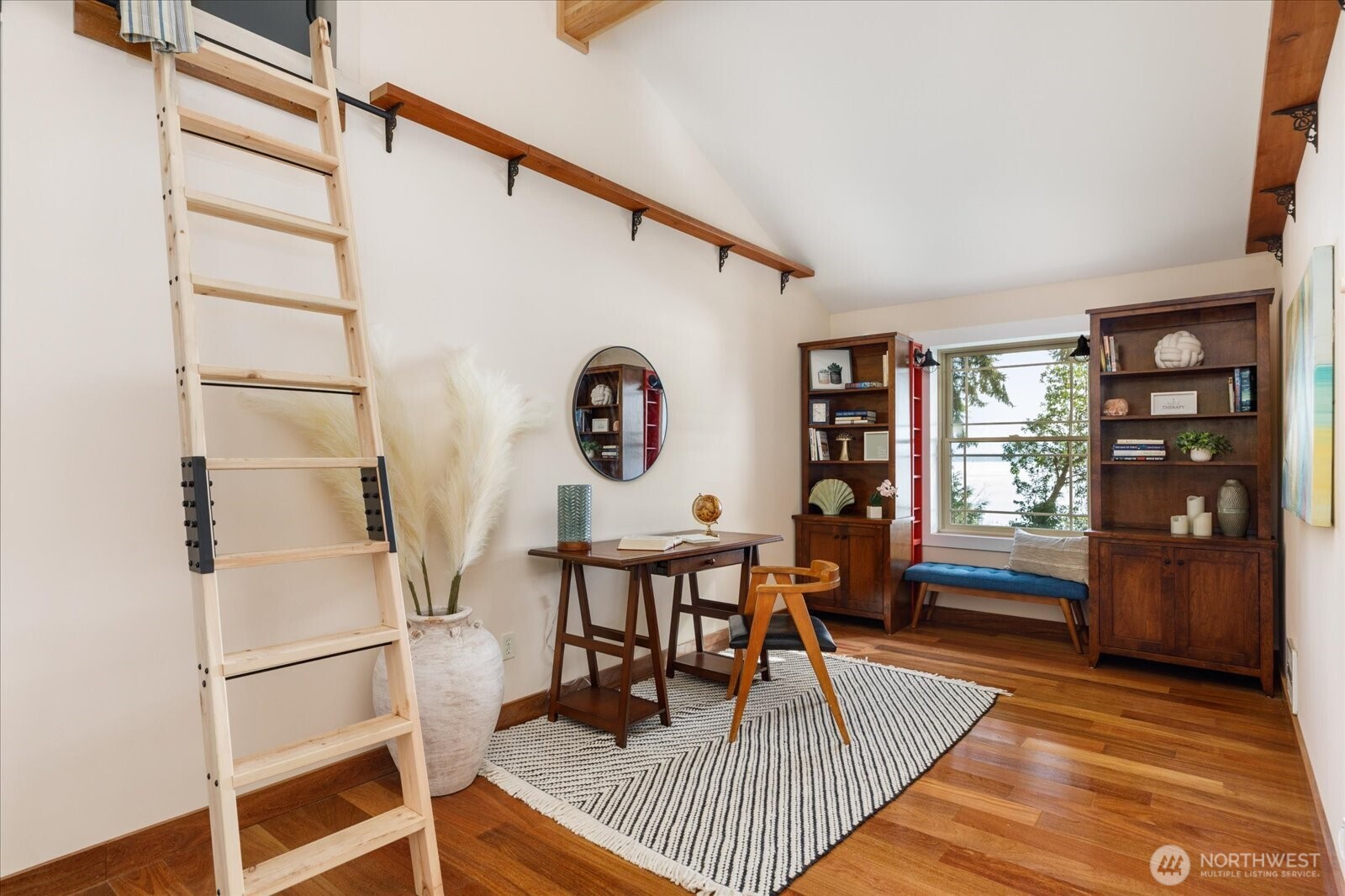 5051 Waterside Ln , Langley, WA 98260