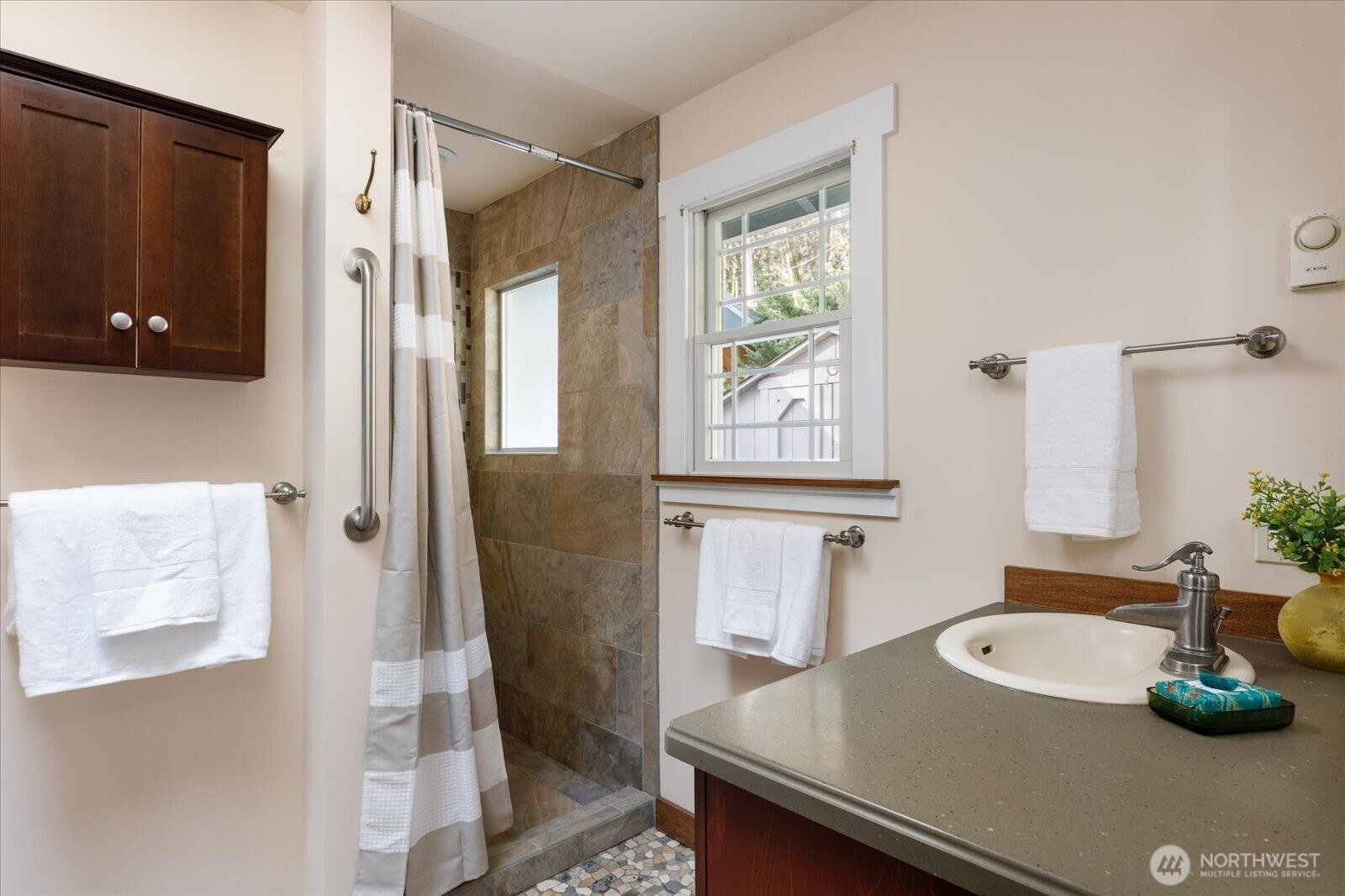 5051 Waterside Ln , Langley, WA 98260