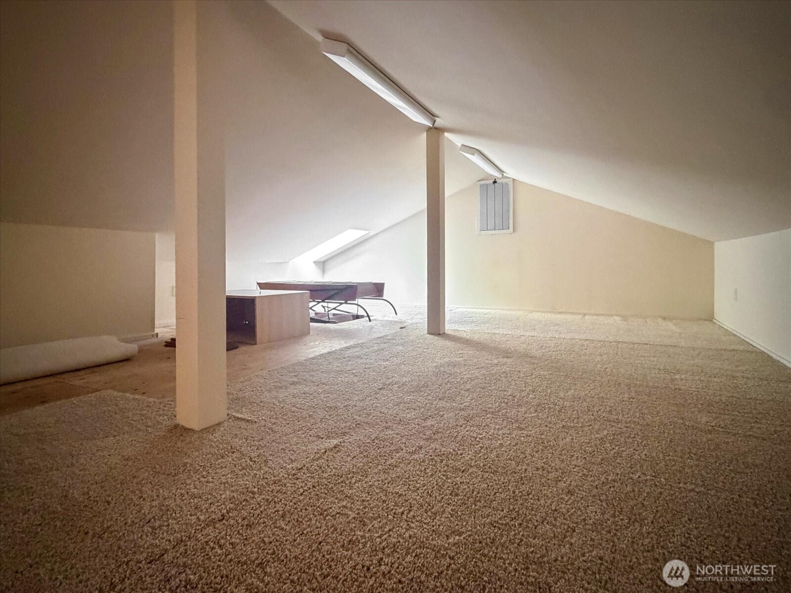 5051 Waterside Ln , Langley, WA 98260