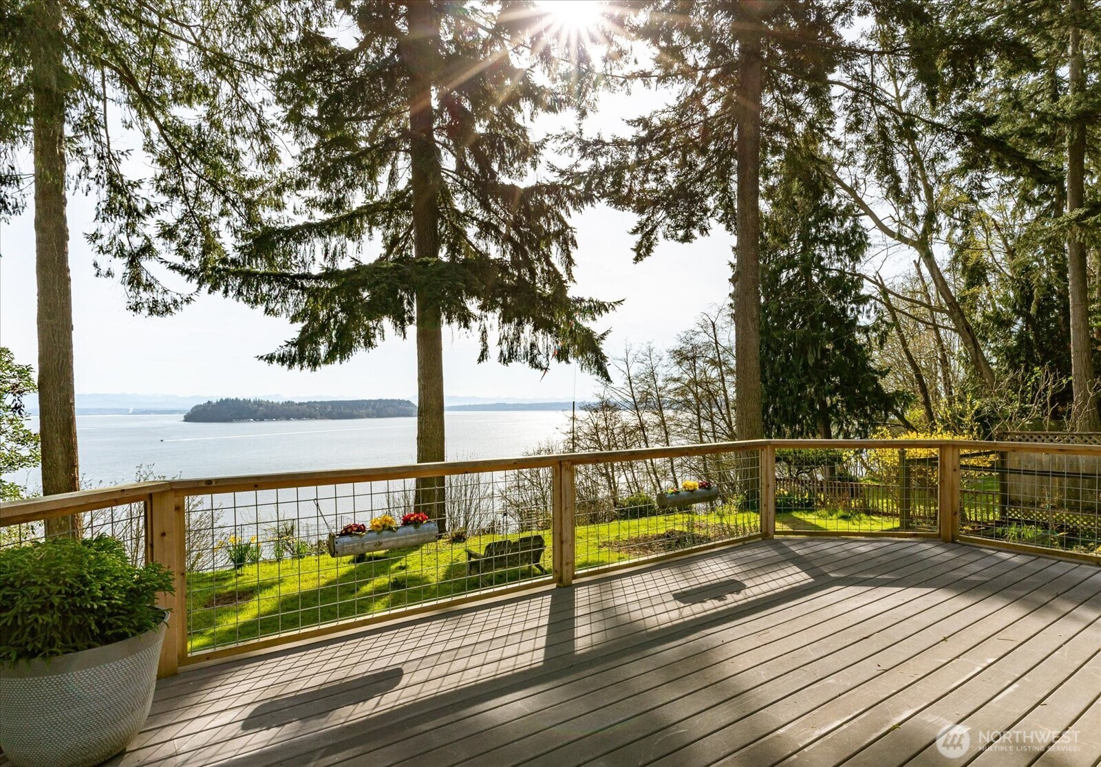 5051 Waterside Ln , Langley, WA 98260