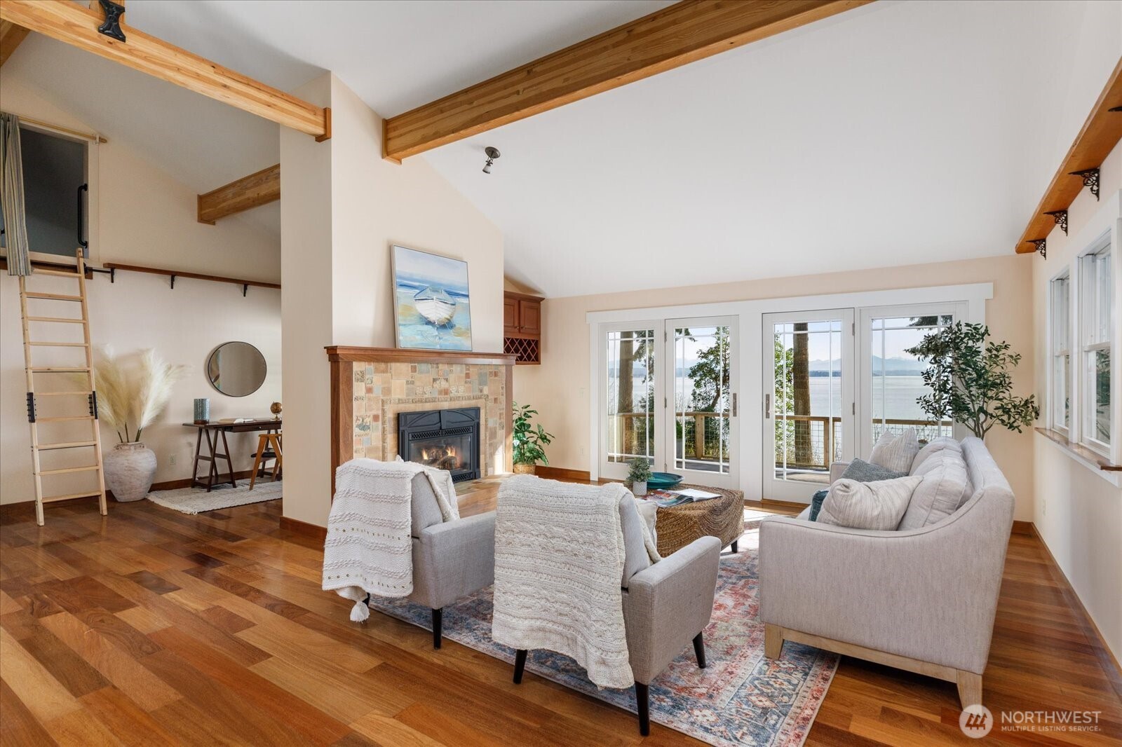 5051 Waterside Ln , Langley, WA 98260