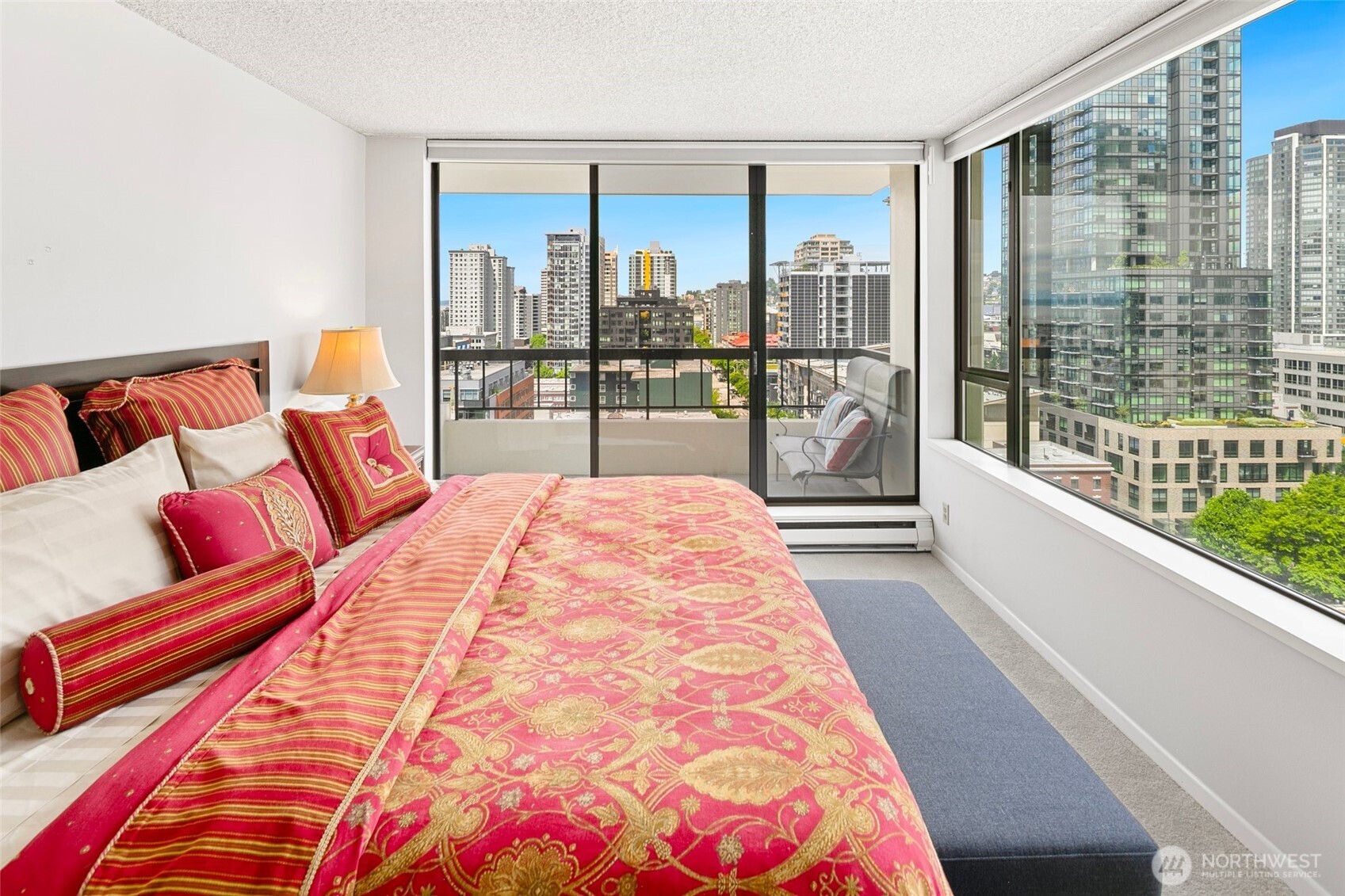 2201 3rd Avenue #1404, Seattle, WA 98121