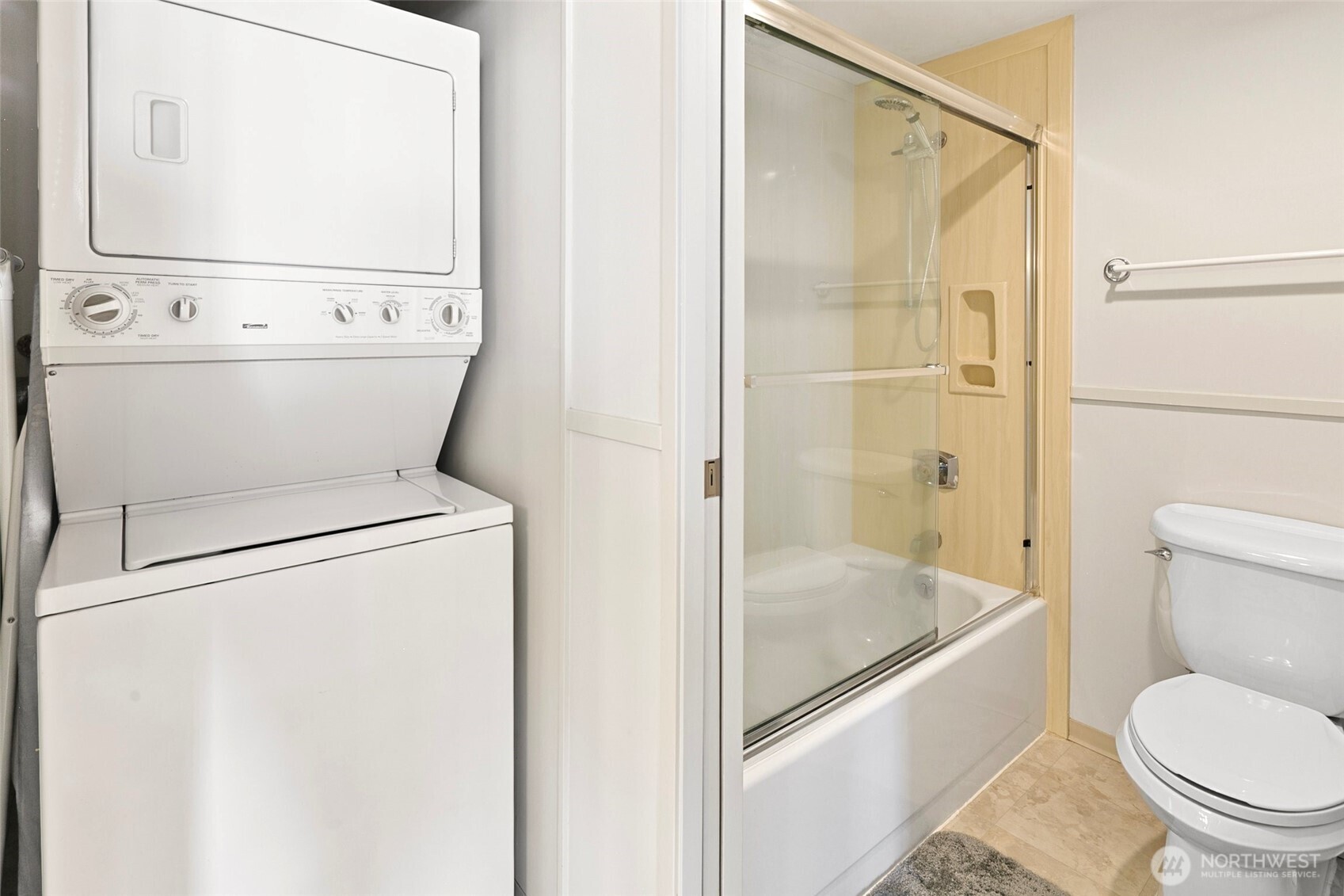 2201 3rd Avenue #1404, Seattle, WA 98121